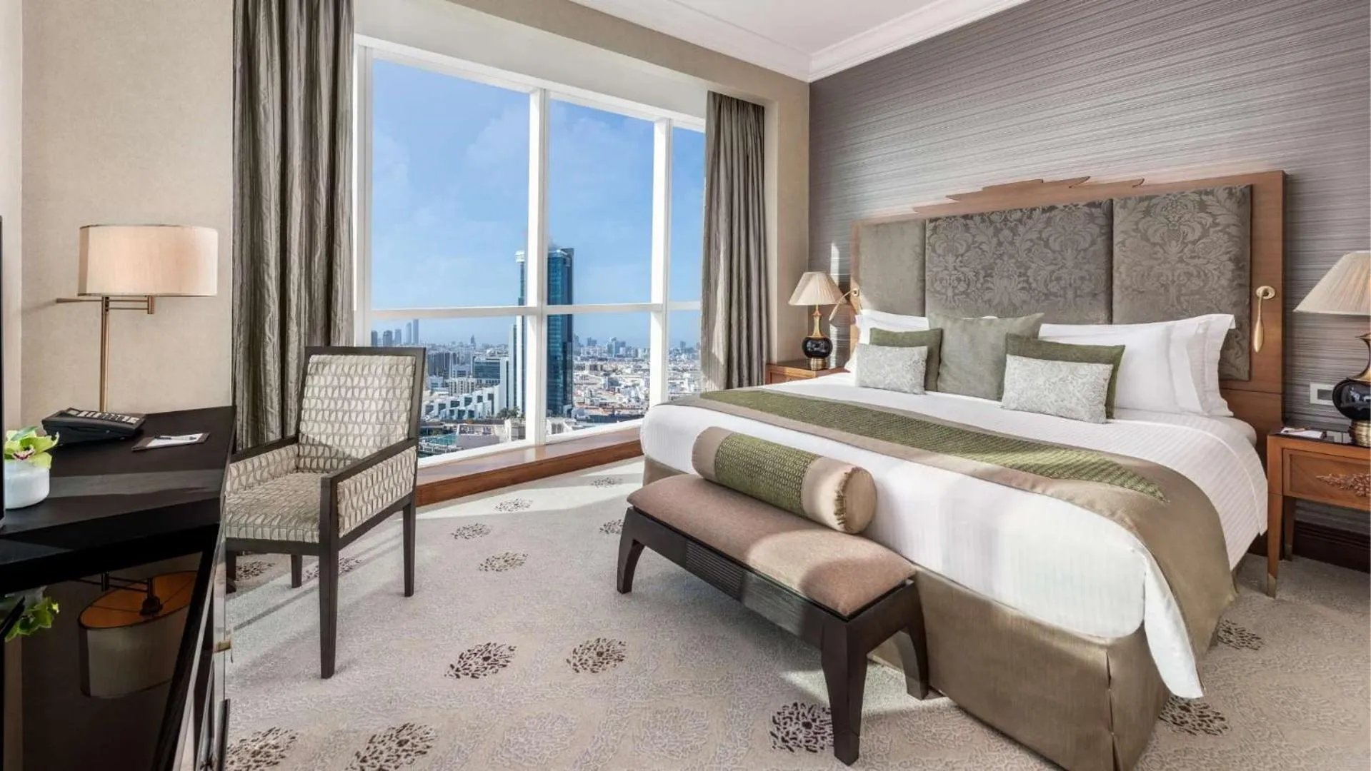 Deluxe Room in Dusit Thani Abu Dhabi