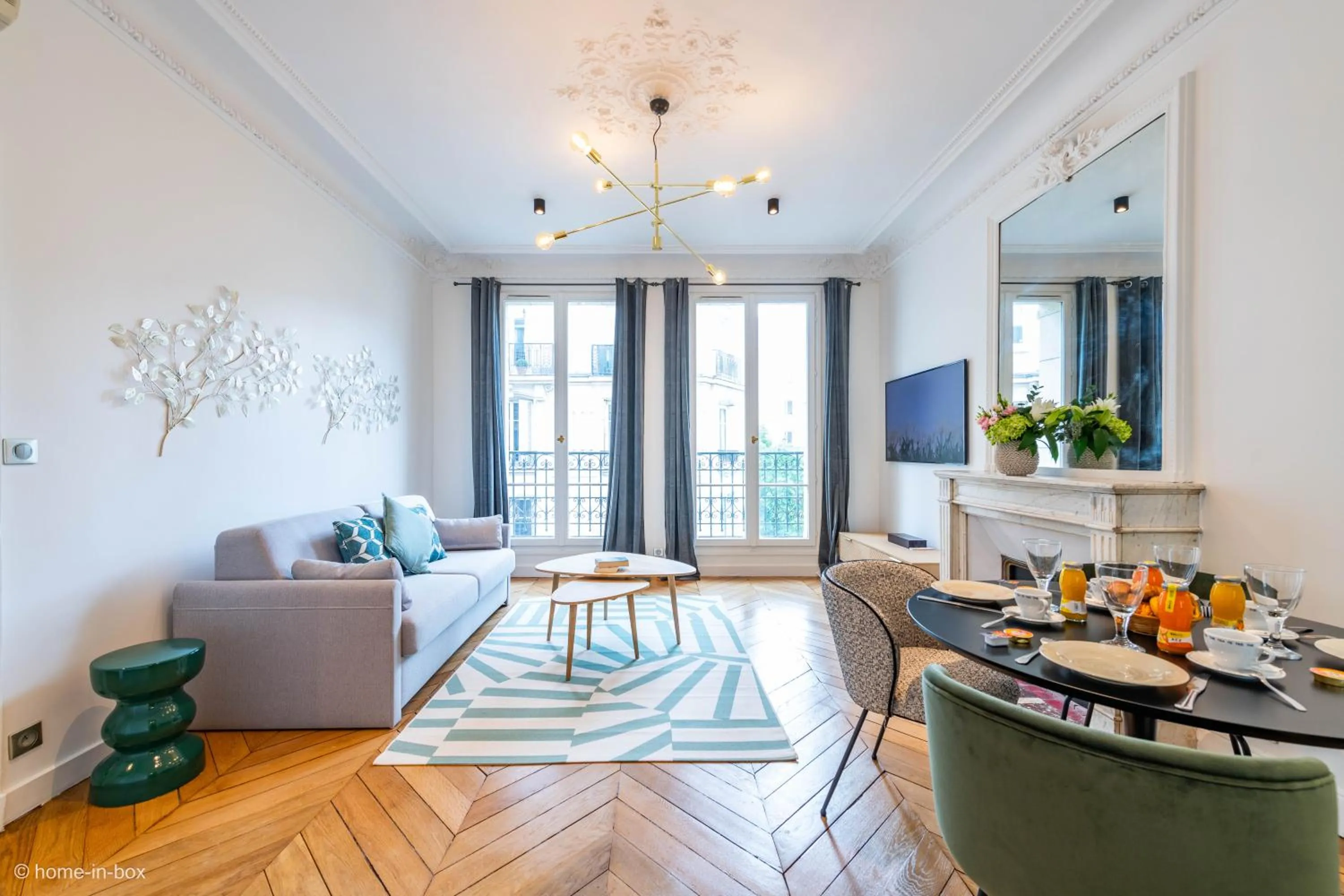 One-Bedroom Apartment with City View in HotelHome Paris 16