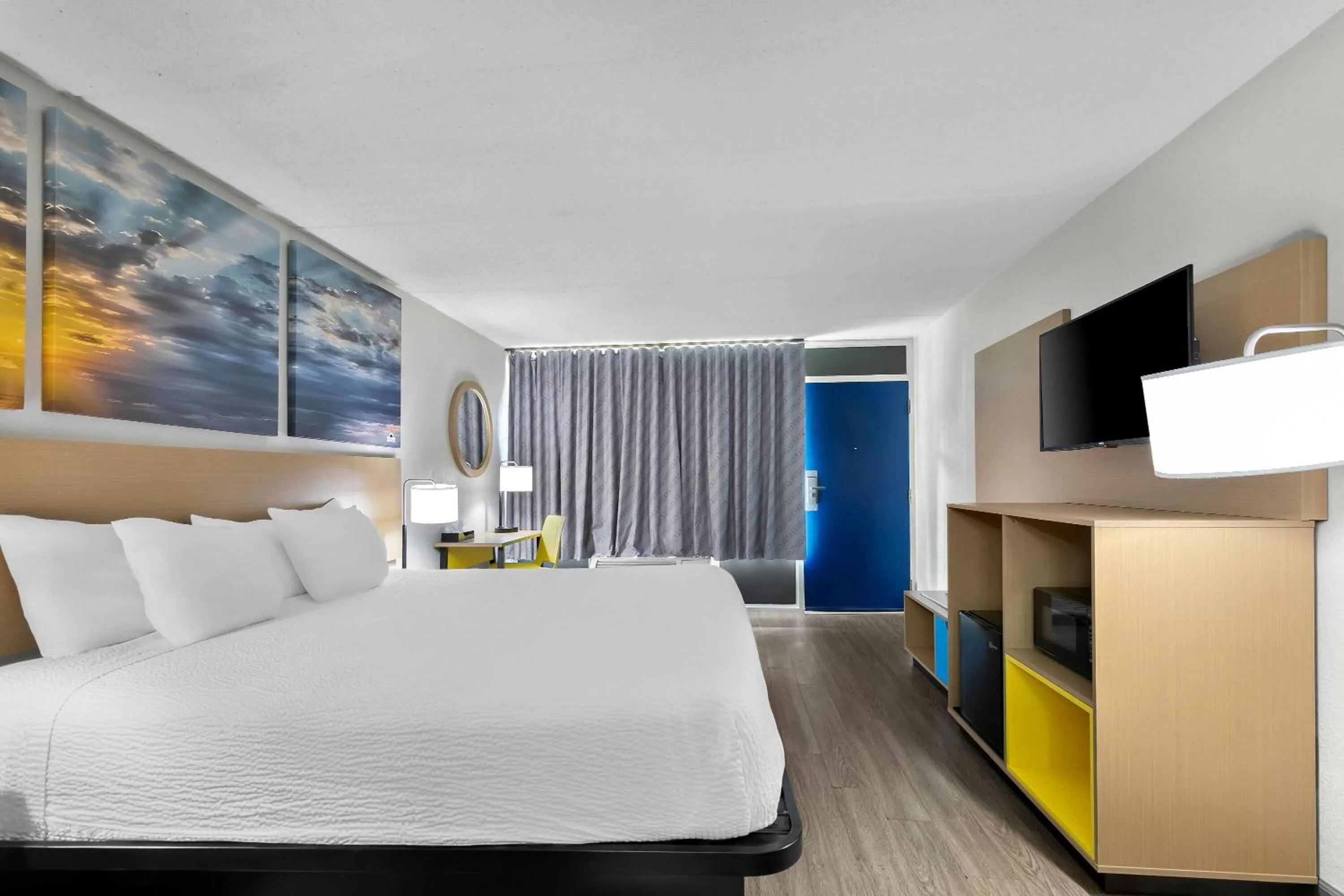 King Studio - Non-Smoking in Days Inn by Wyndham Seneca-Clemson