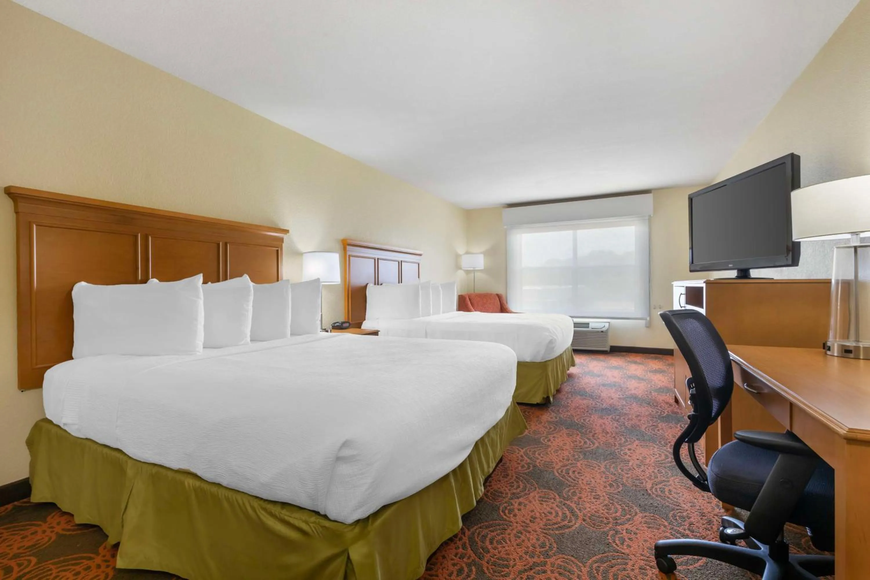 Queen Room with Two Queen Beds - Non-Smoking in Best Western Plus Waco North