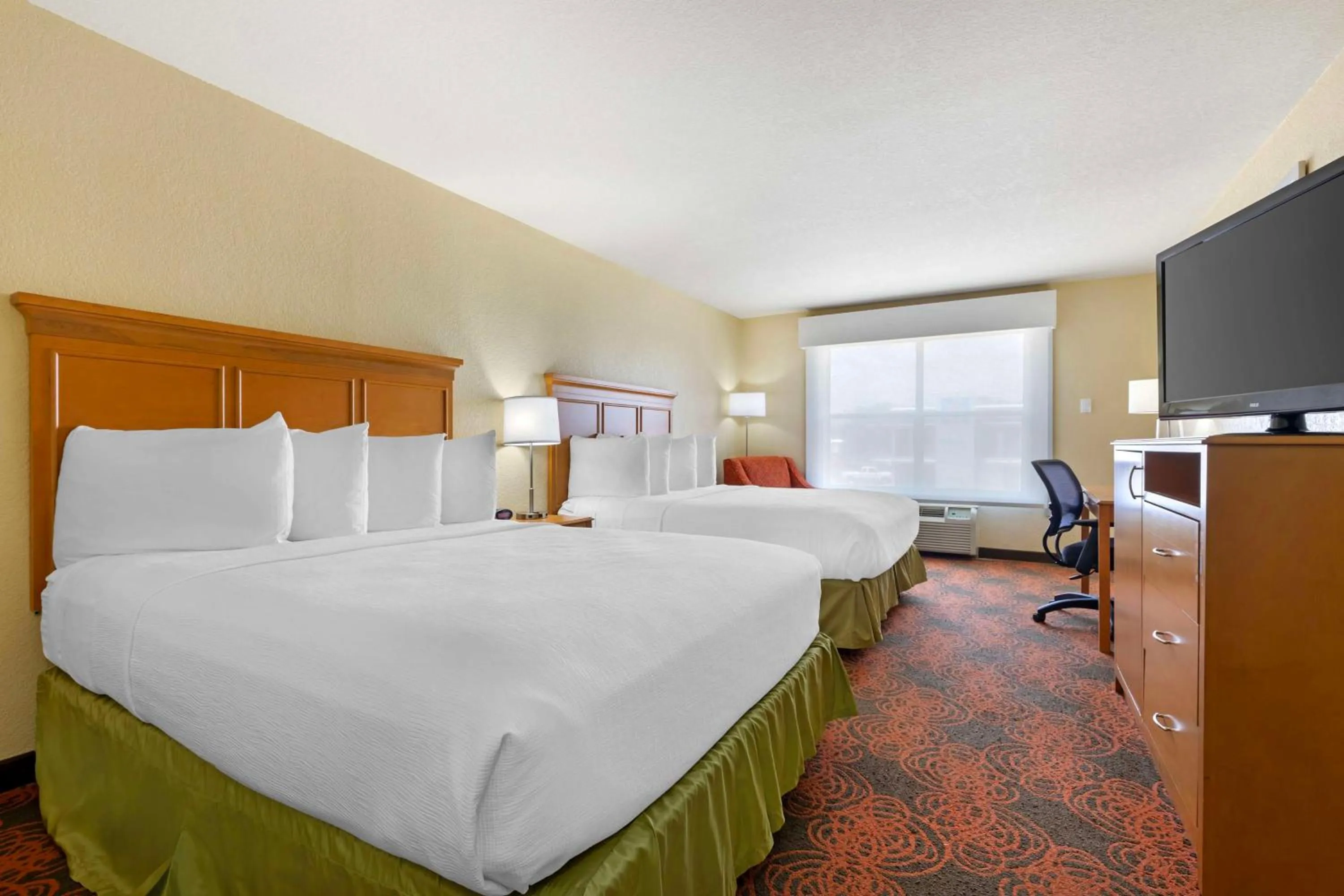 Queen Room with Two Queen Beds with Bath - Disability Access/Non-Smoking in Best Western Plus Waco North