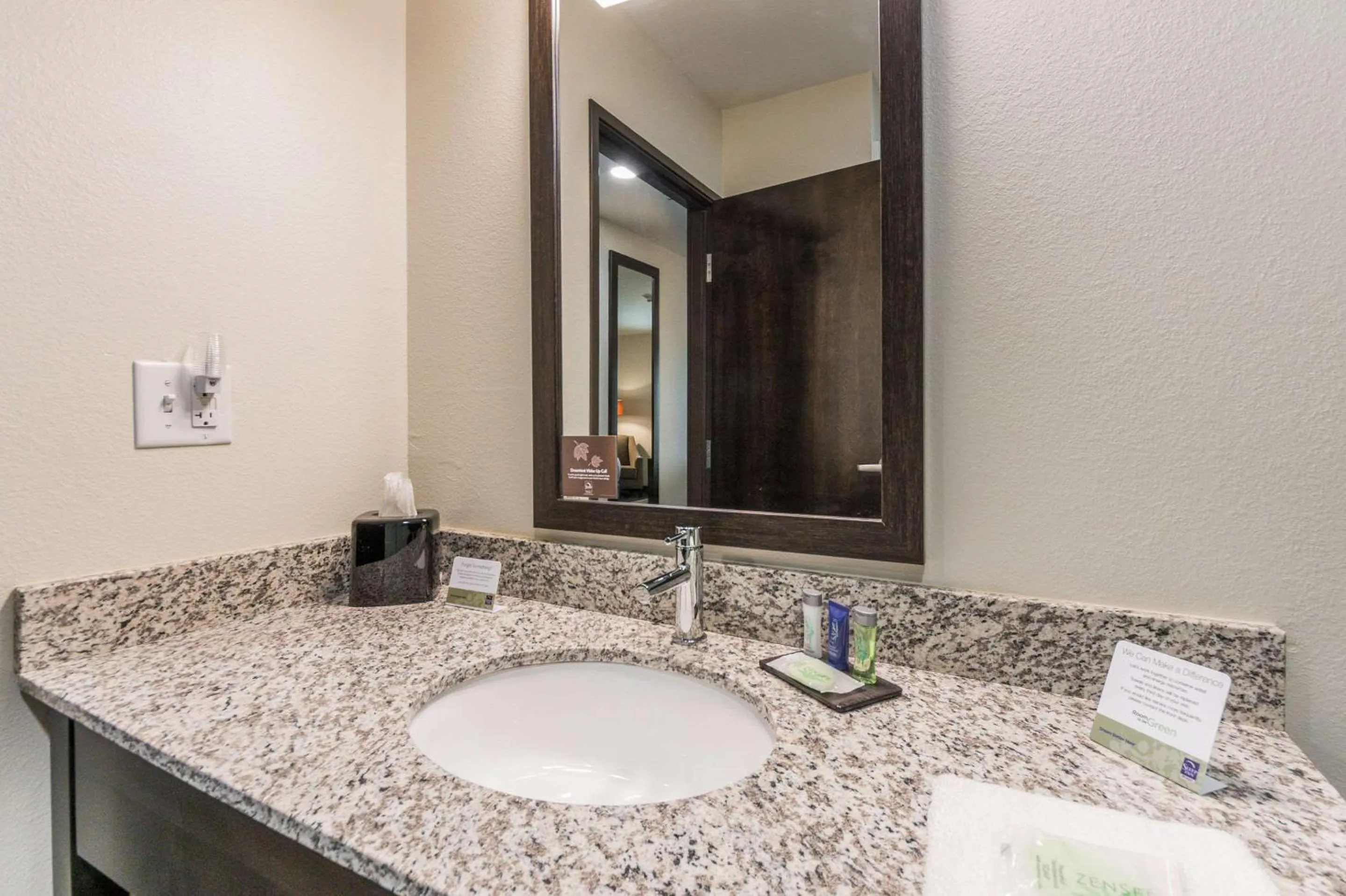 Queen Room with Two Queen Beds - Accessible/Non-Smoking  in Sleep Inn Baxley