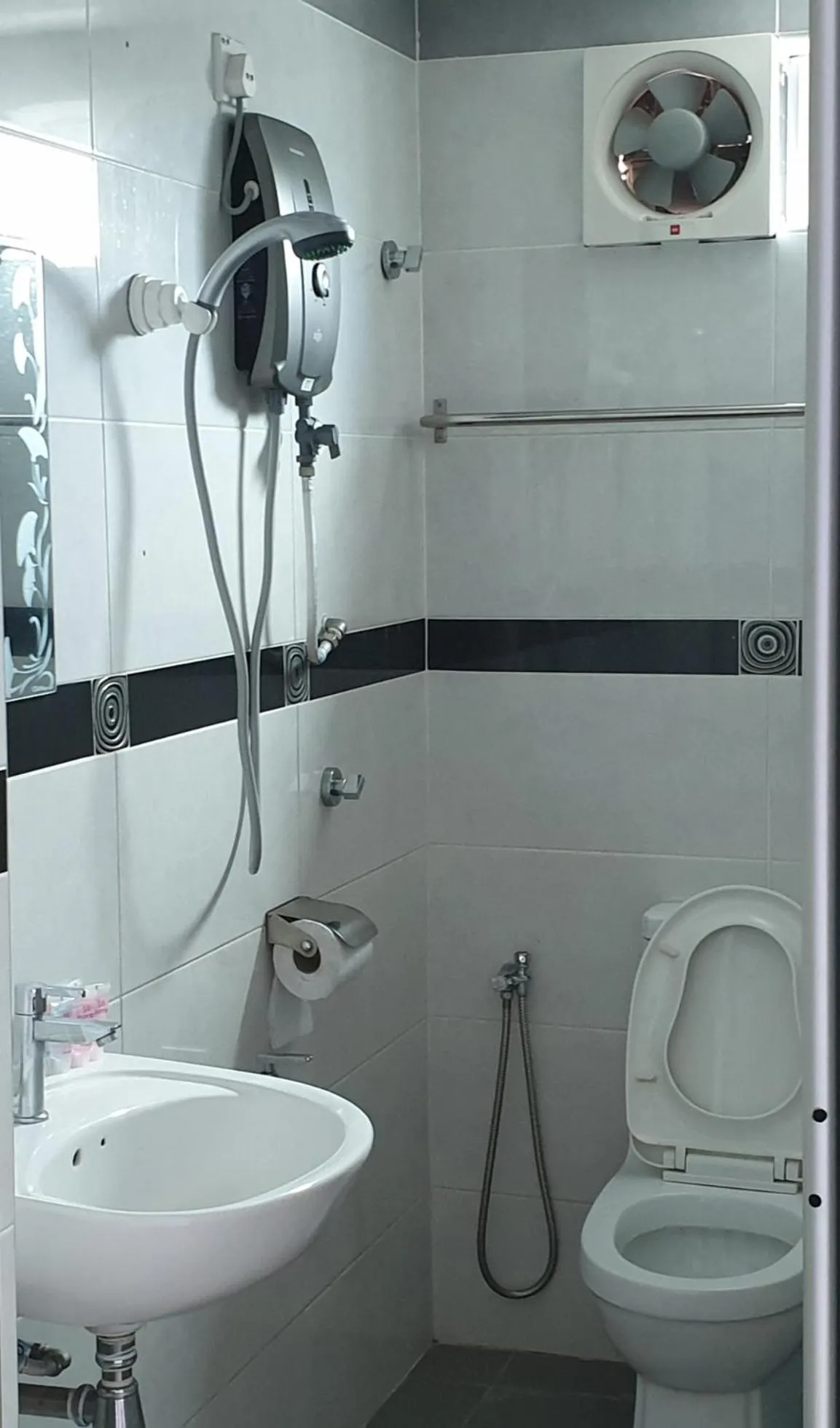 Comfort Quadruple Room in 56 HOTEL