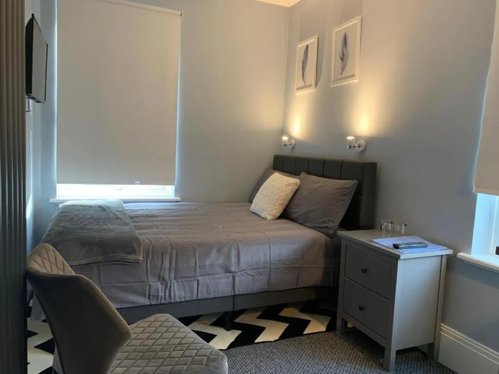 Deluxe Double Room in OYO Ruby Pub & Hotel