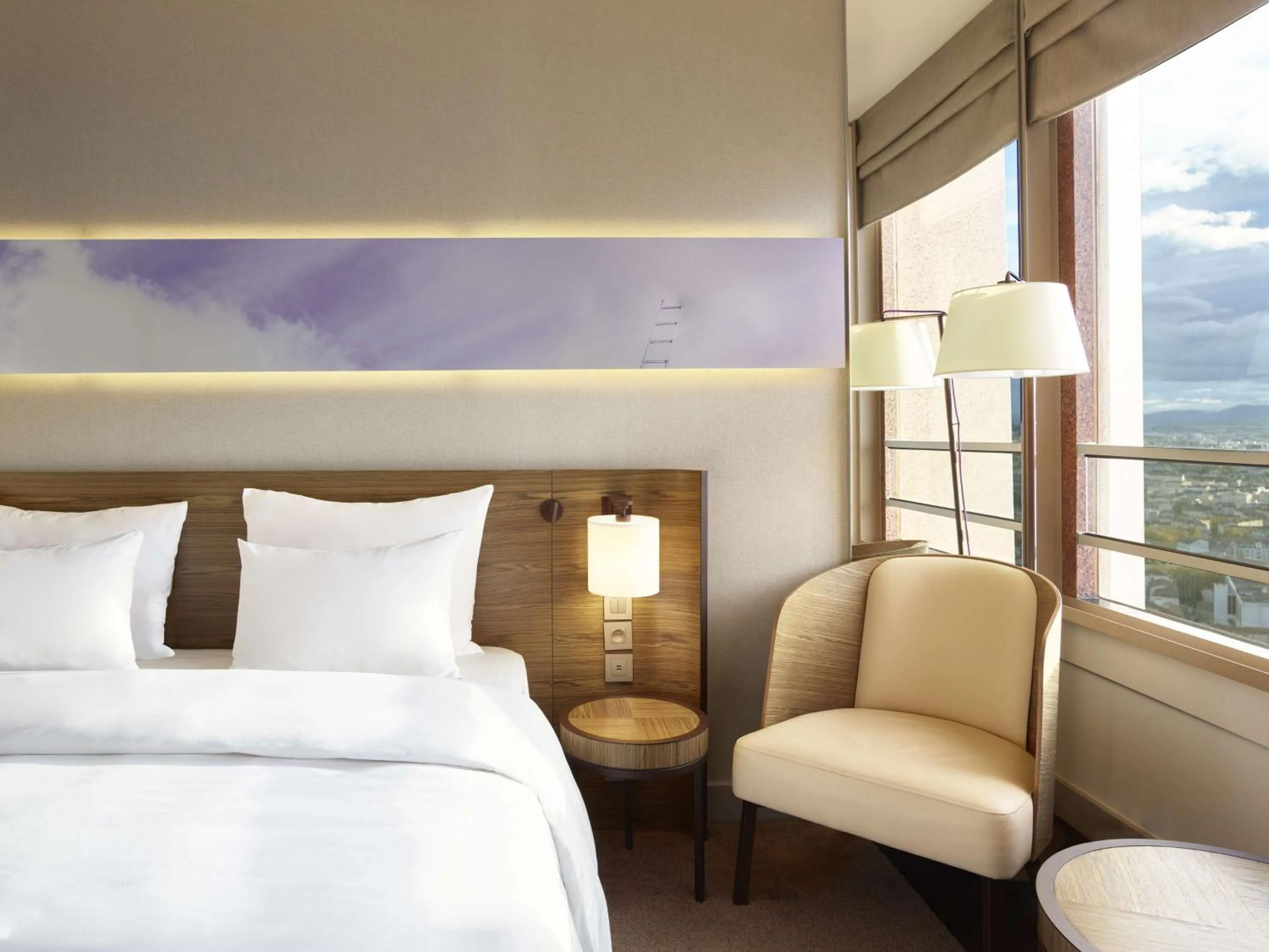 Premium Room with Panoramic Old Town View in Radisson Blu Hotel, Lyon