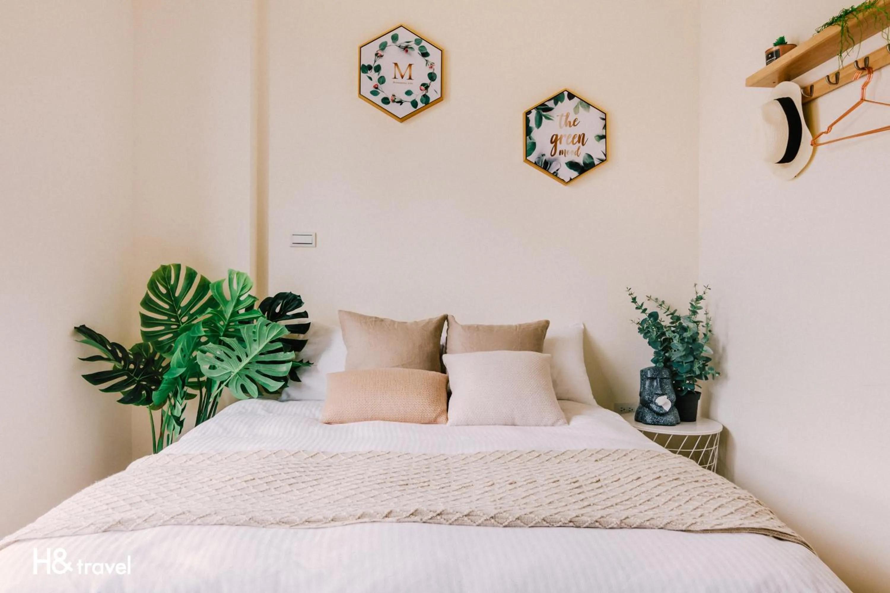 Standard Double Room in Tainan Haian Art Apartment