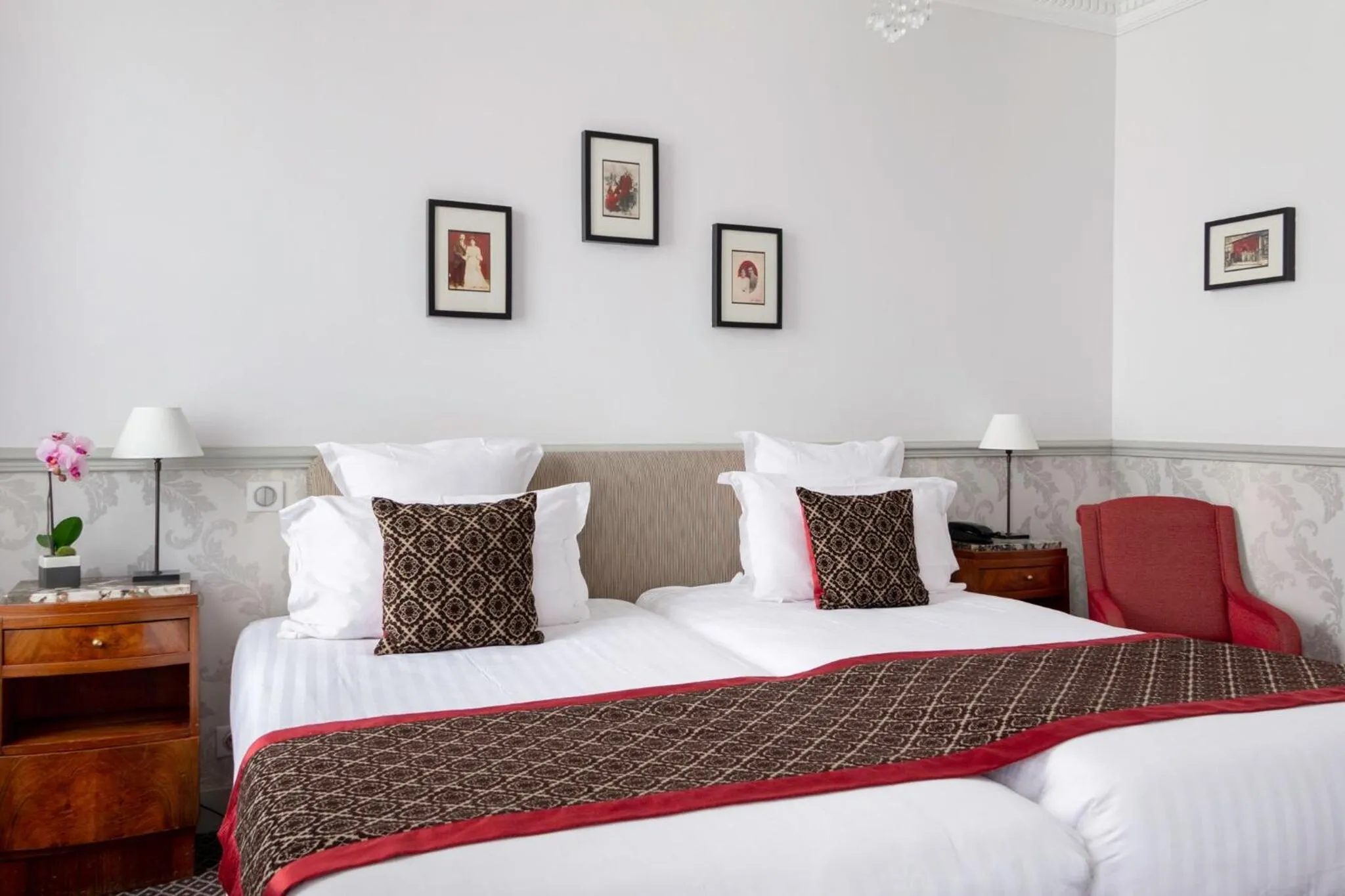 Standard Twin Room in Bradford Elysées - Astotel