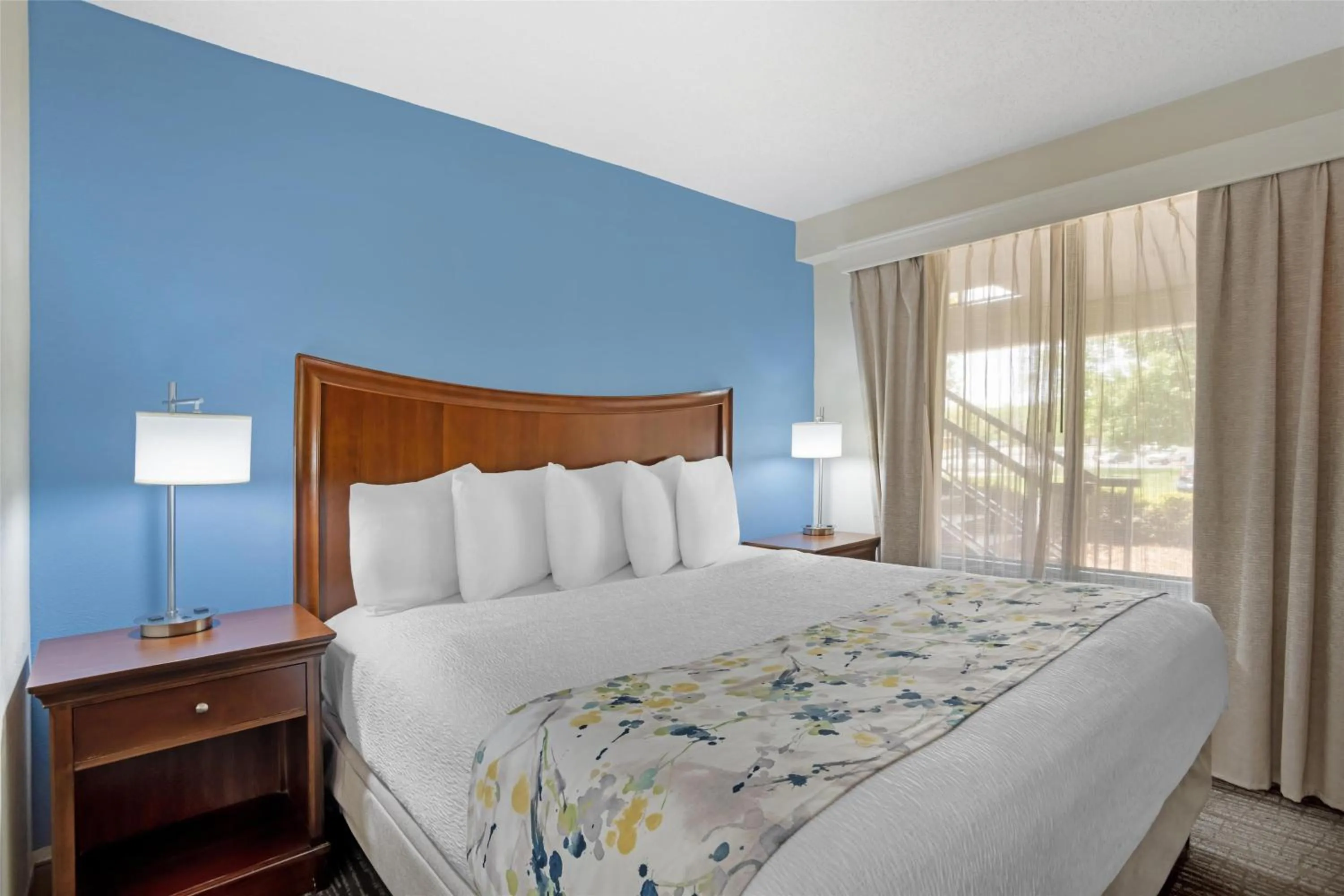 King Room - Non-Smoking in Best Western Inn & Suites Monroe