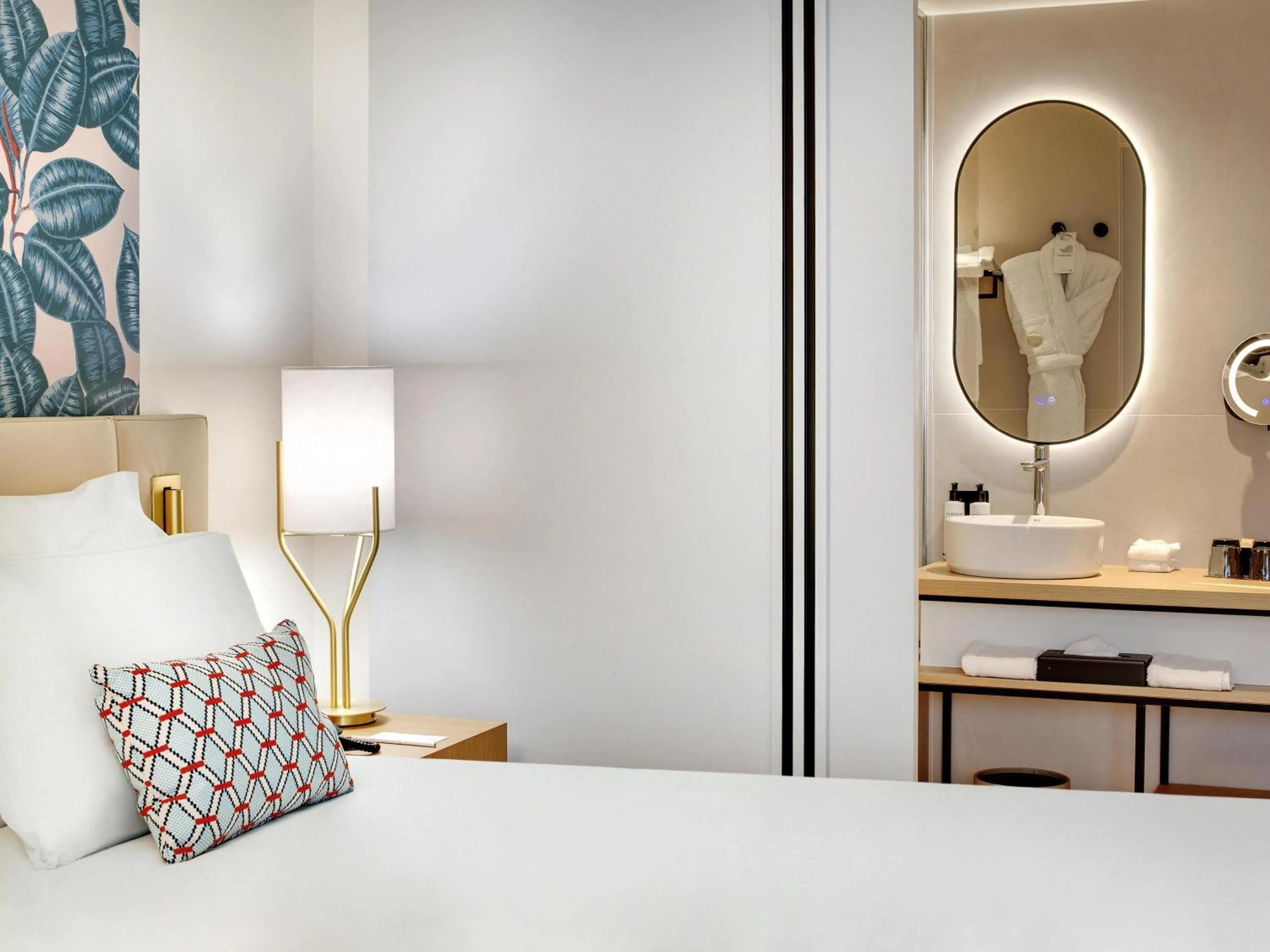 Deluxe King Room in Pullman La Pléiade Montpellier Centre