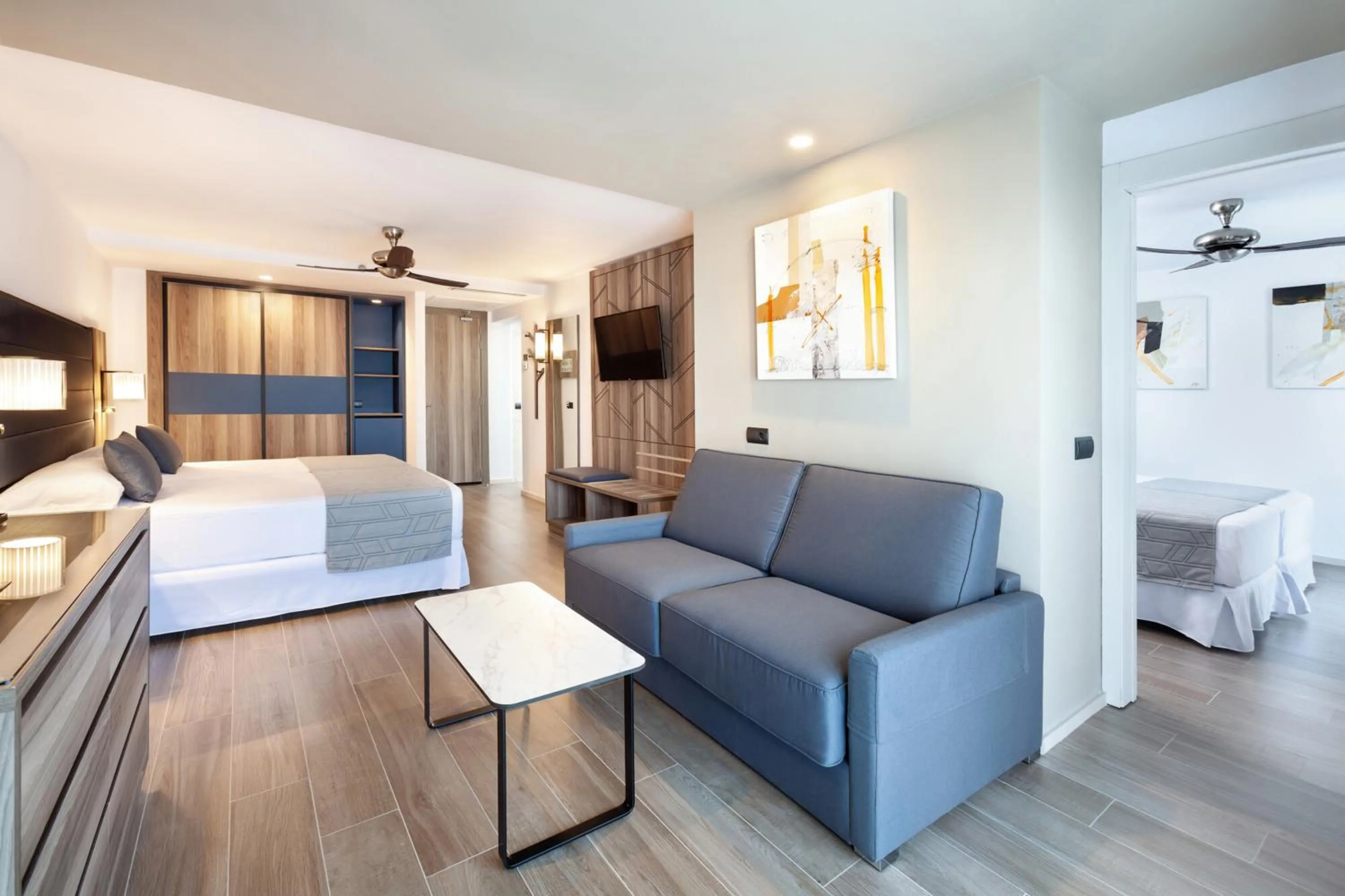 Family Room in Hotel Riu Palace Oasis