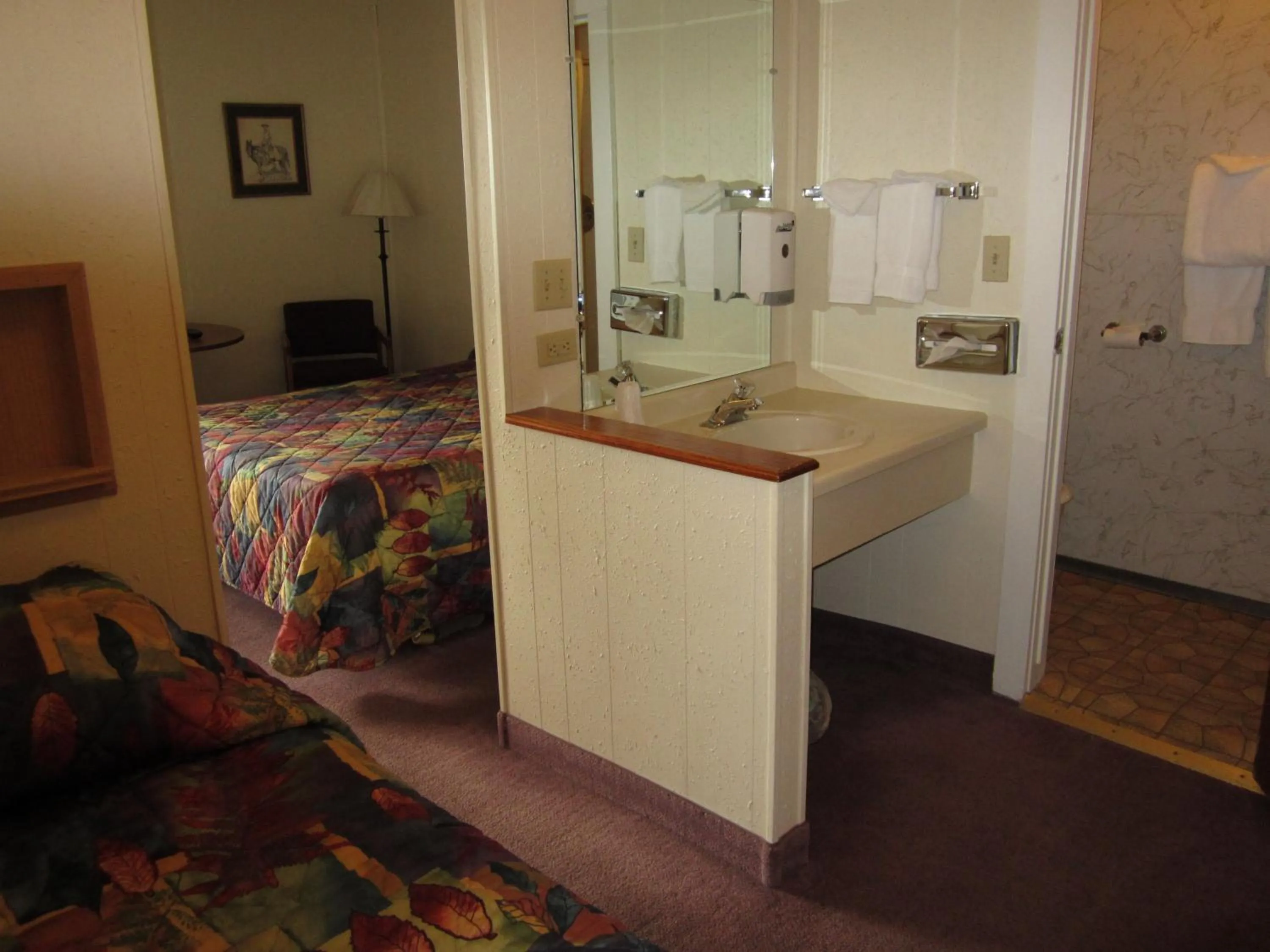 King Suite in Big Horn Motel