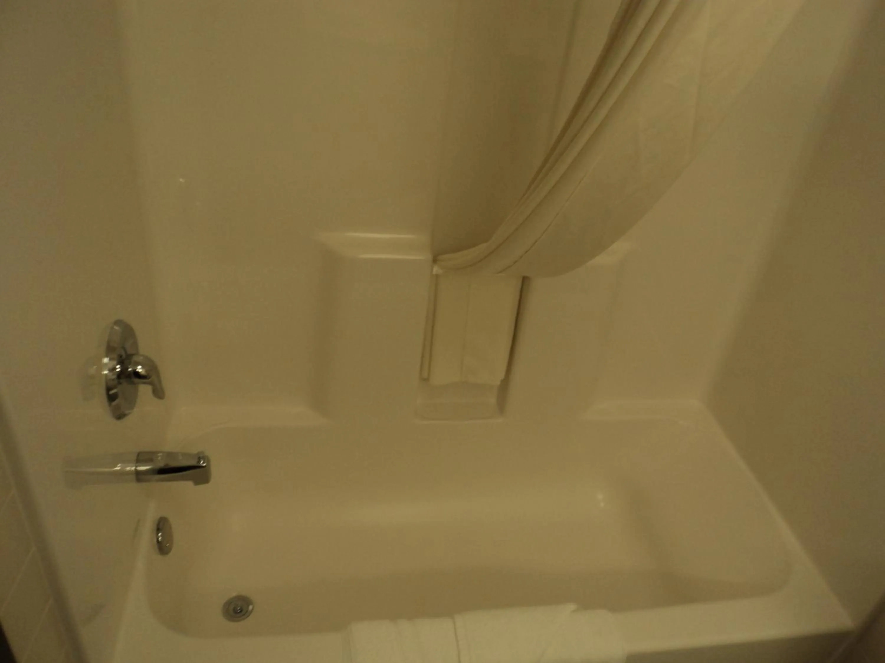 King Deluxe Suite - Non-Smoking in AmericInn by Wyndham Rexburg BYUI