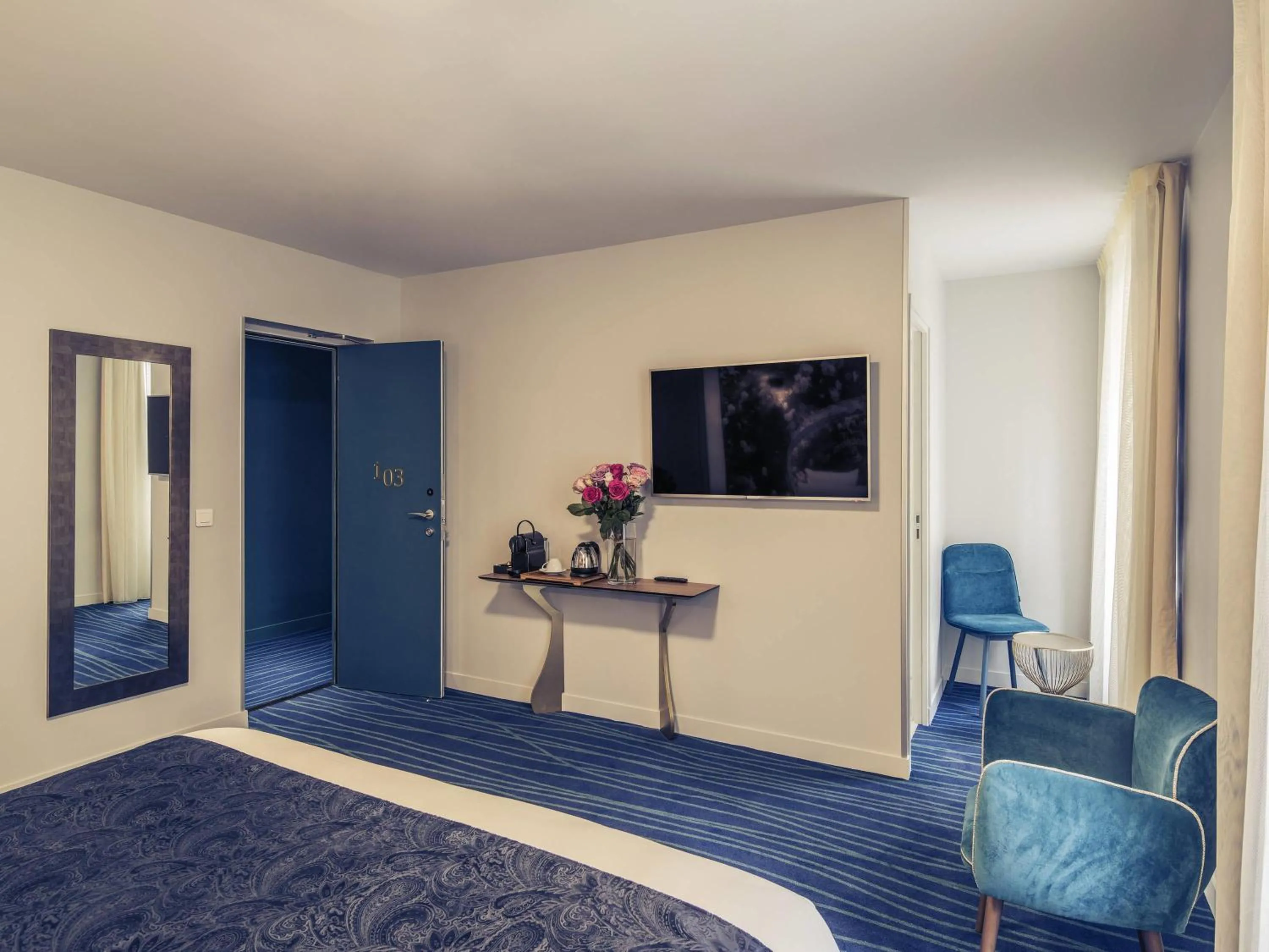 Privilege Double Room in Hôtel Mercure Paris Suresnes Longchamp