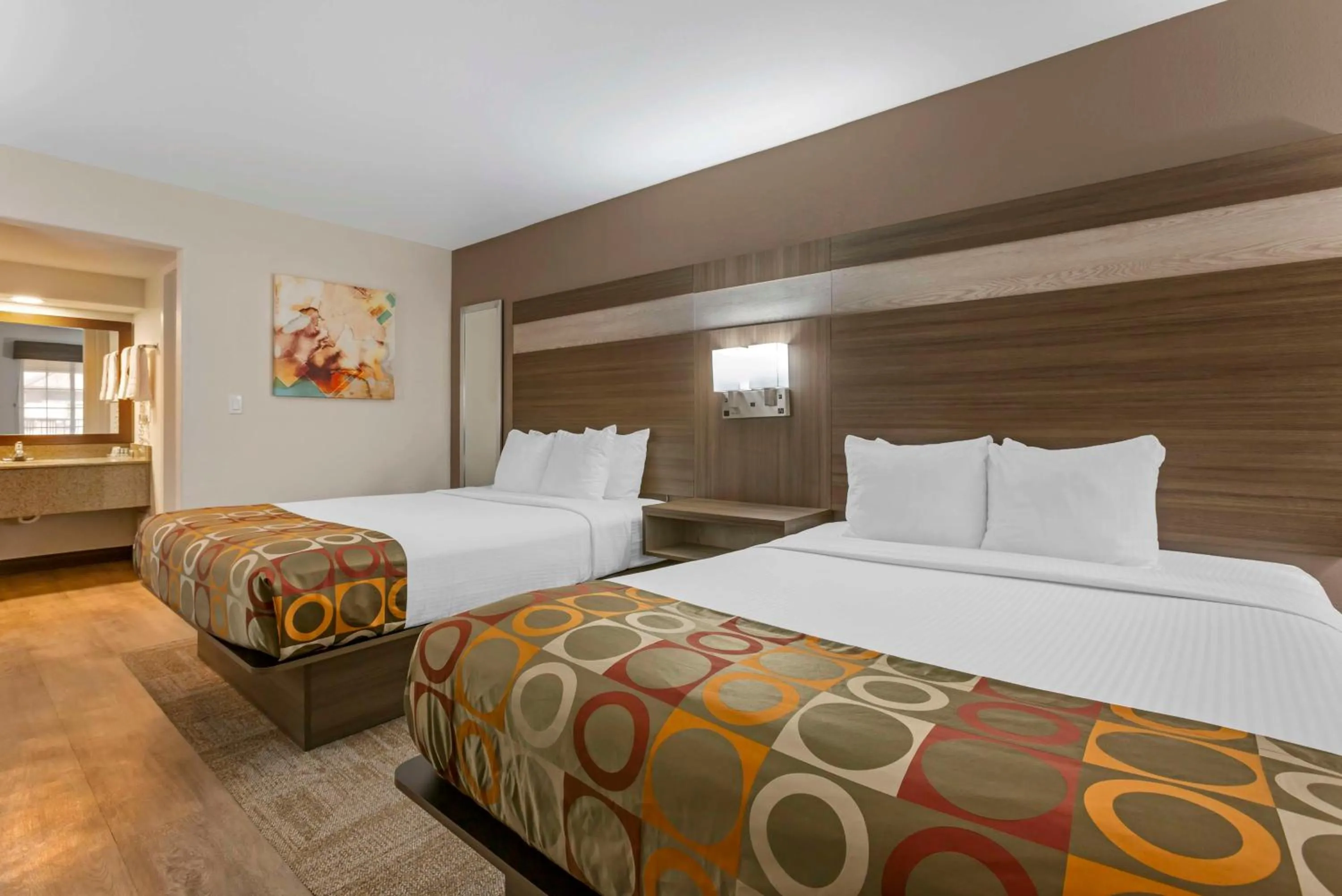 Queen Room with Two Queen Beds in Best Western Desert Inn