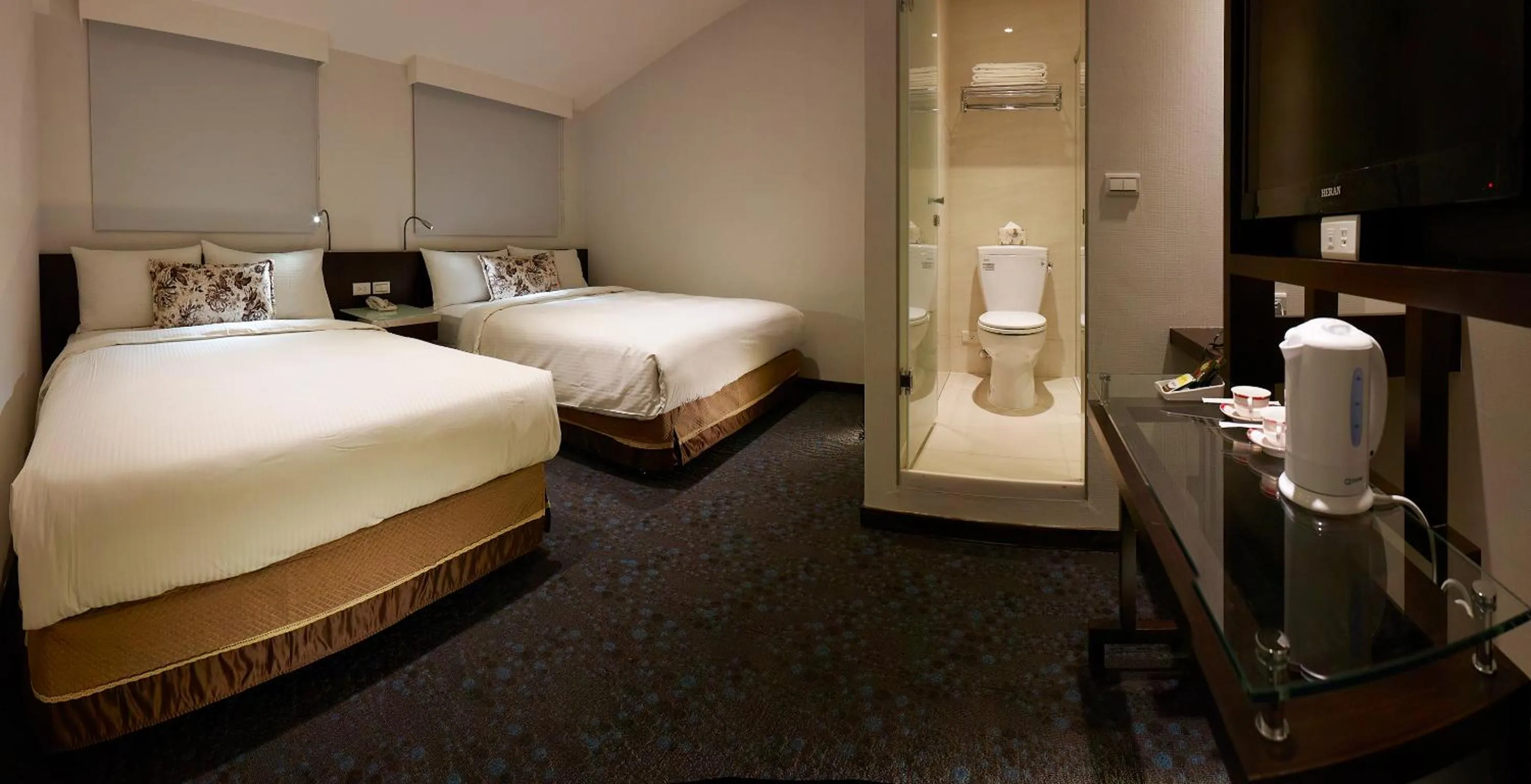 Quadruple Room in Shihlin 13House