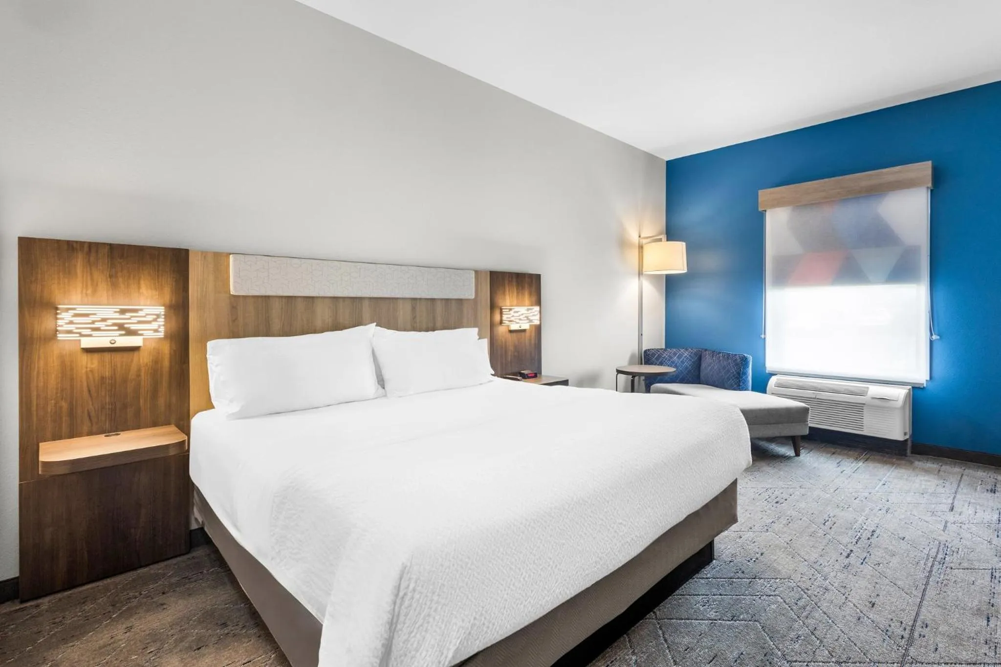 Standard King Room in Holiday Inn Express Hotel & Suites Van Wert by IHG