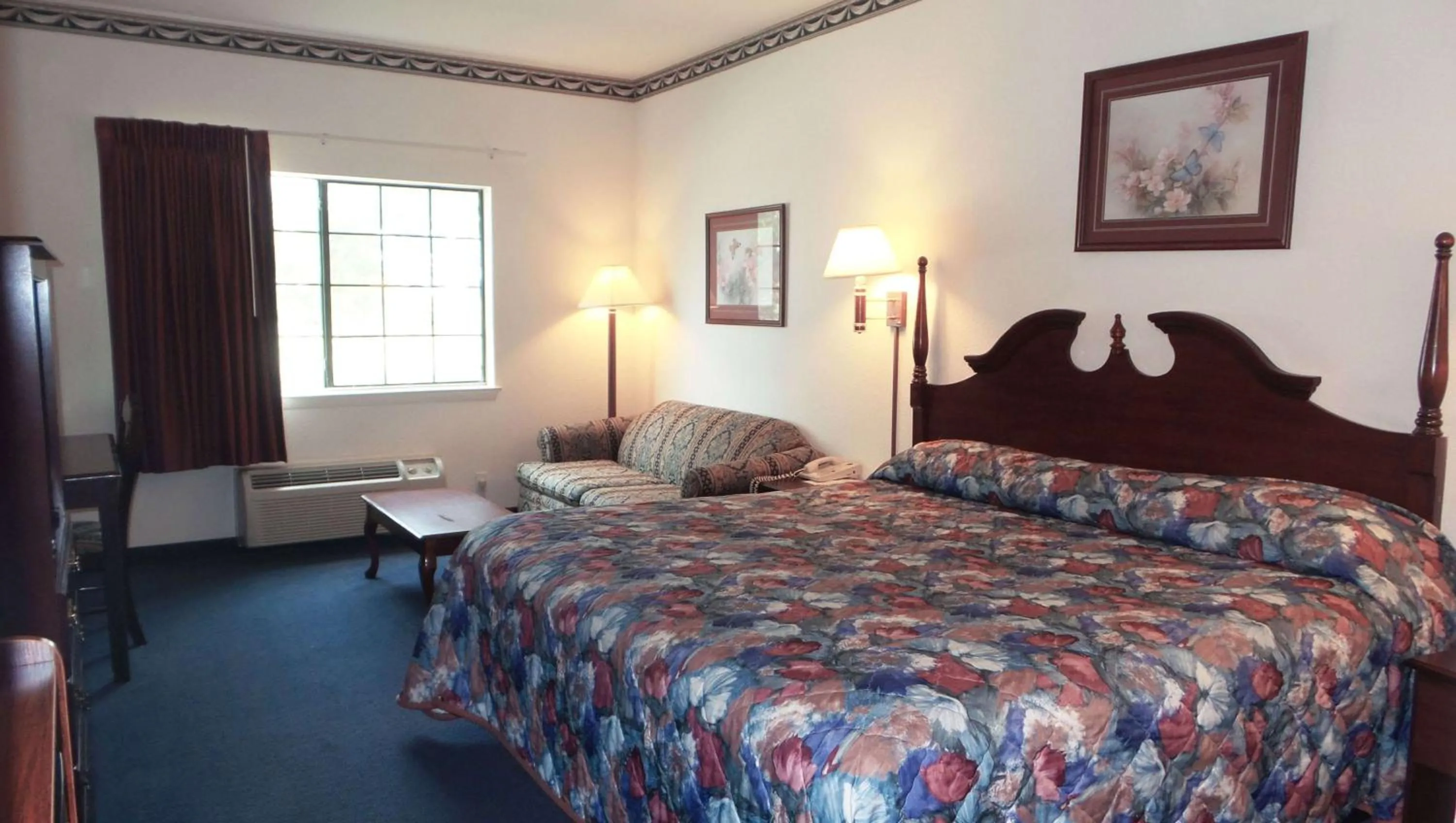 King Room - Disability Access in Magnuson Hotel Cedar Hill