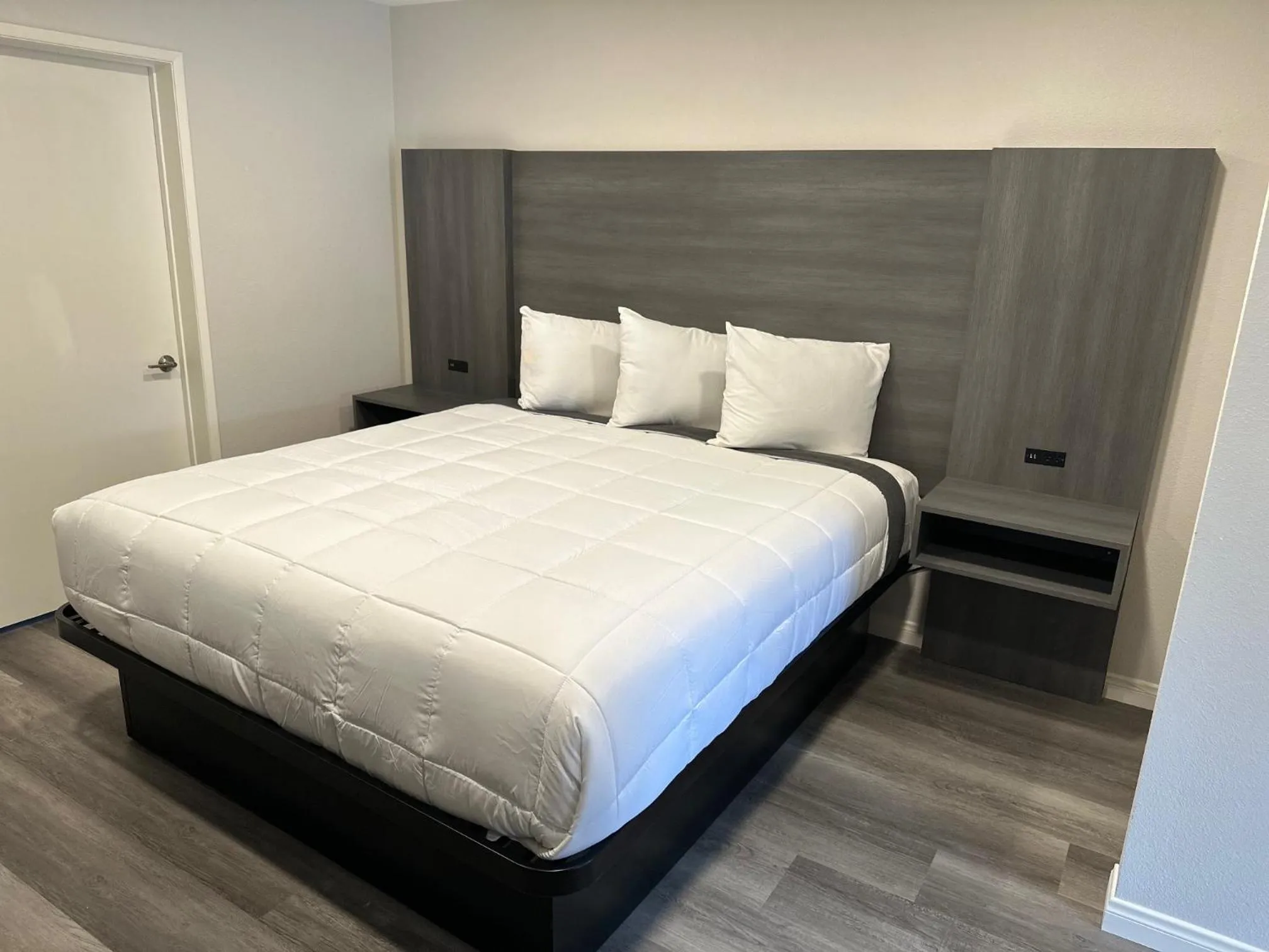 King Room with Spa Bath in Five Star Inn