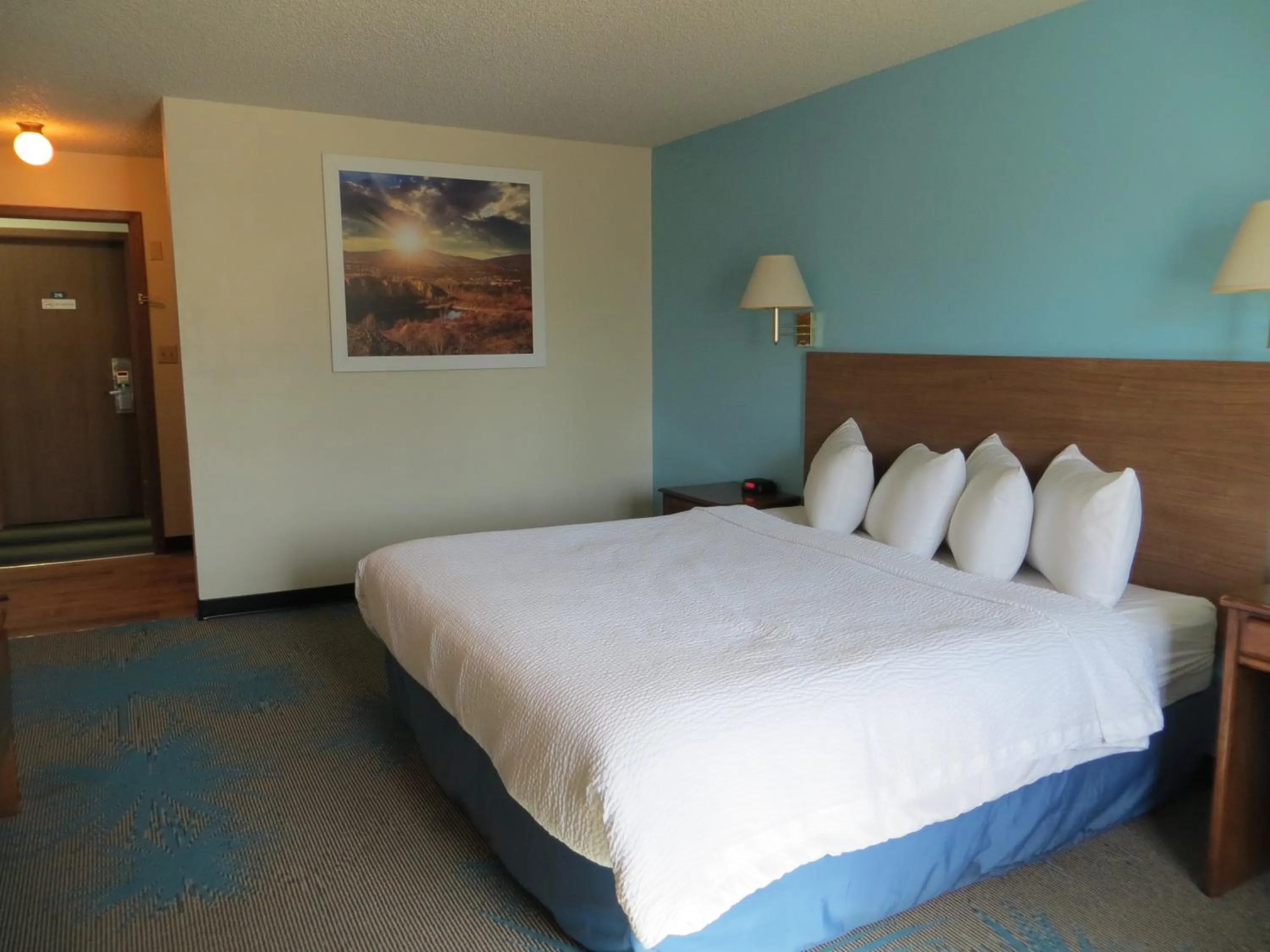 King Room - Non-Smoking in Days Inn by Wyndham Alamosa