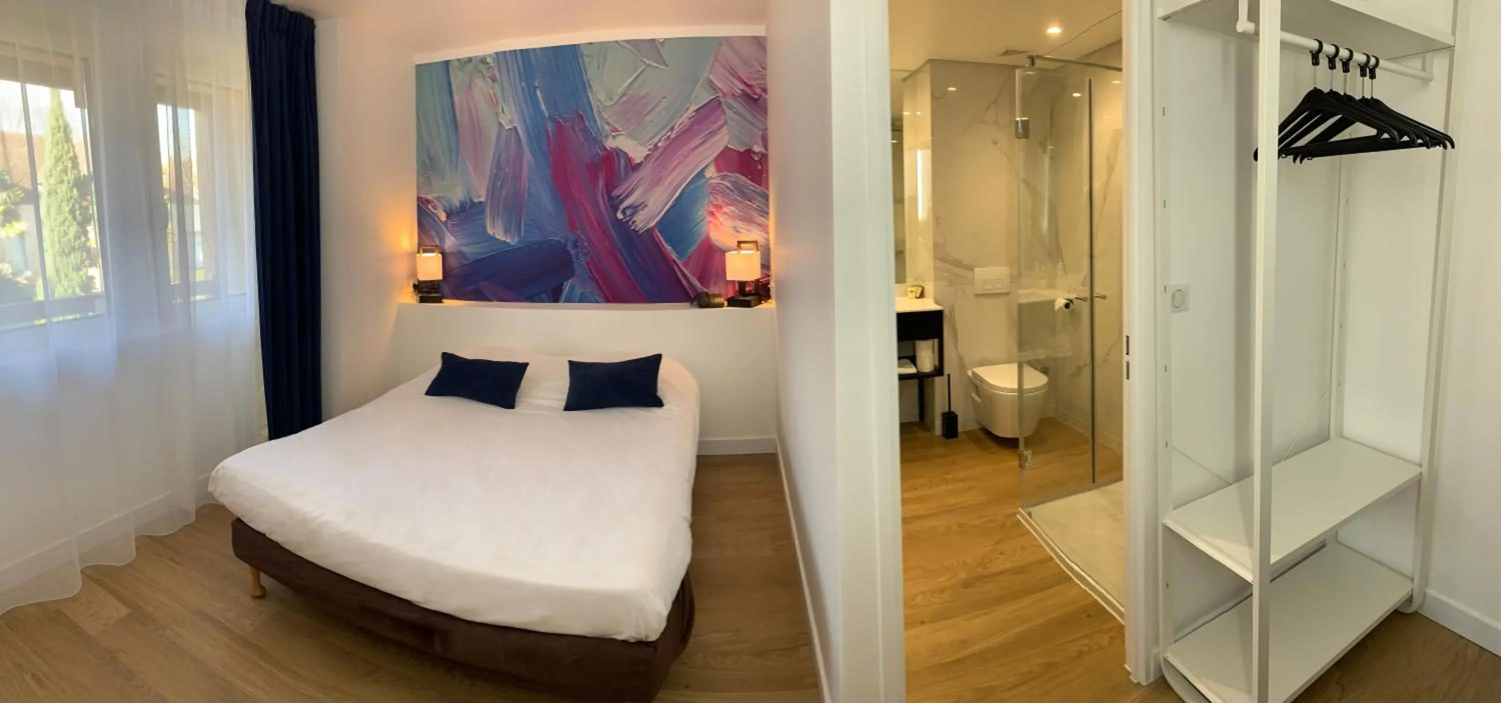 Double Room with Courtyard View in Hotel Abbaye du Golf de Lésigny