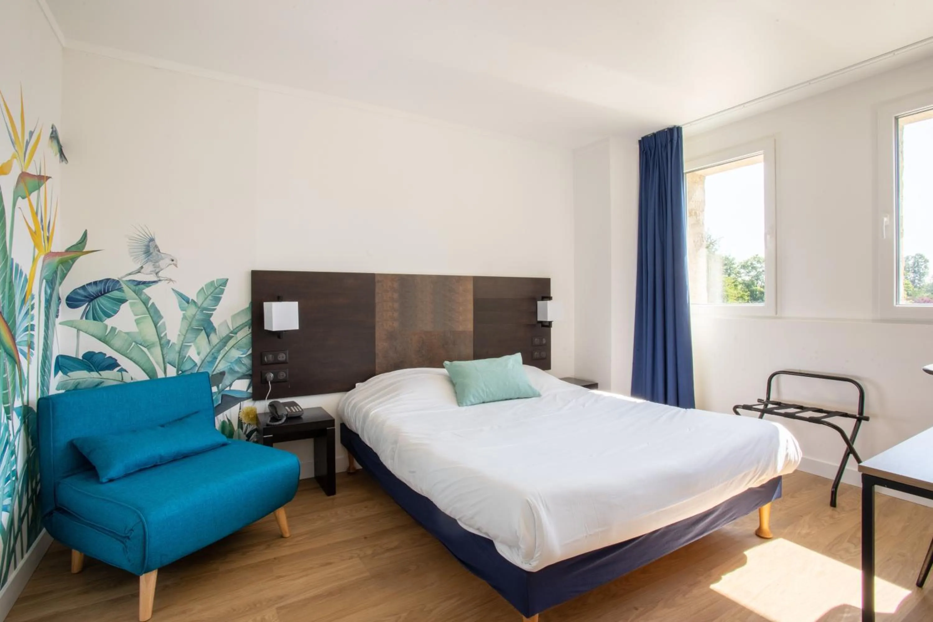 Double Room with Garden View in Hotel Abbaye du Golf de Lésigny