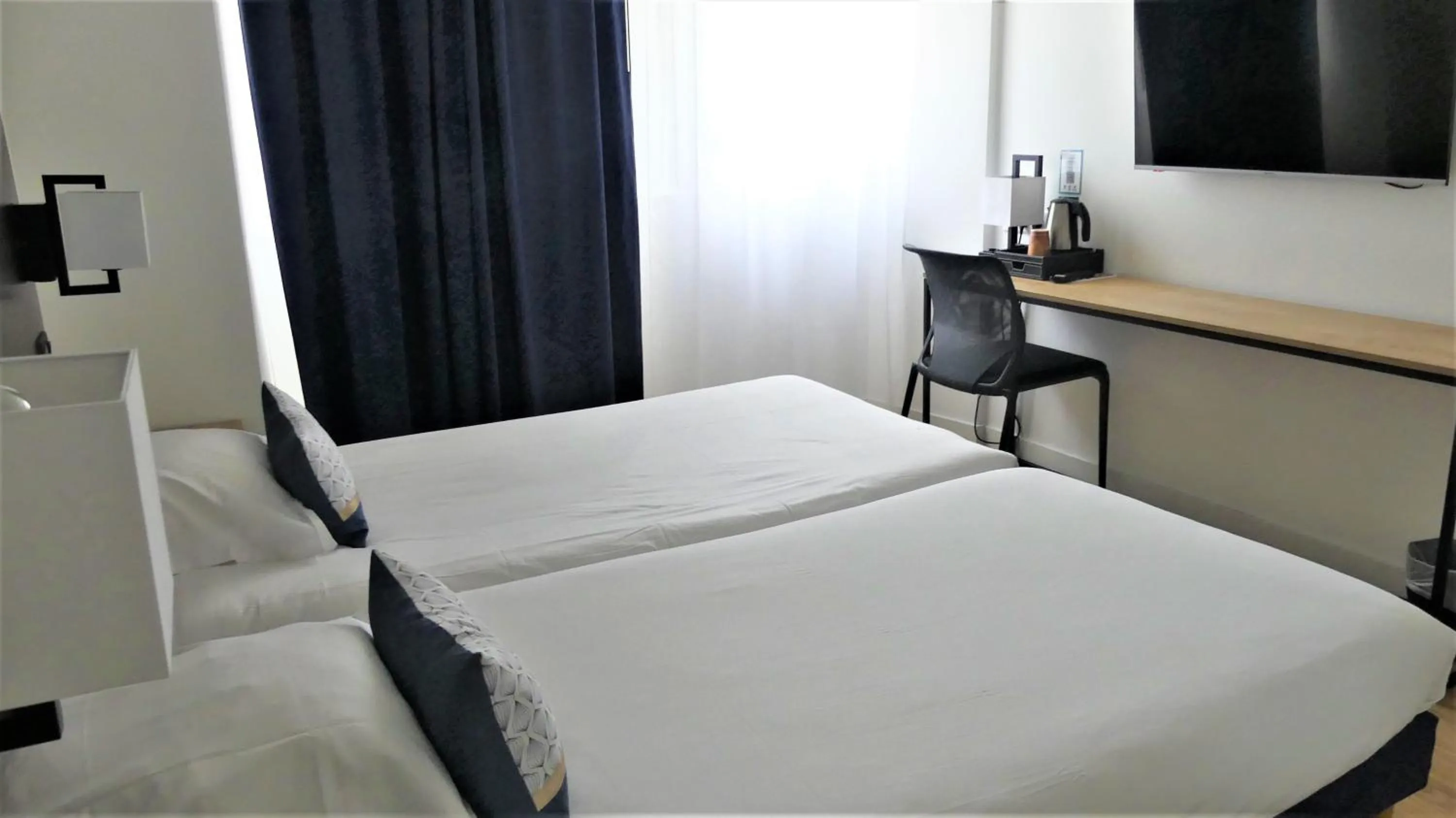 Twin Room in Hotel Abbaye du Golf de Lésigny