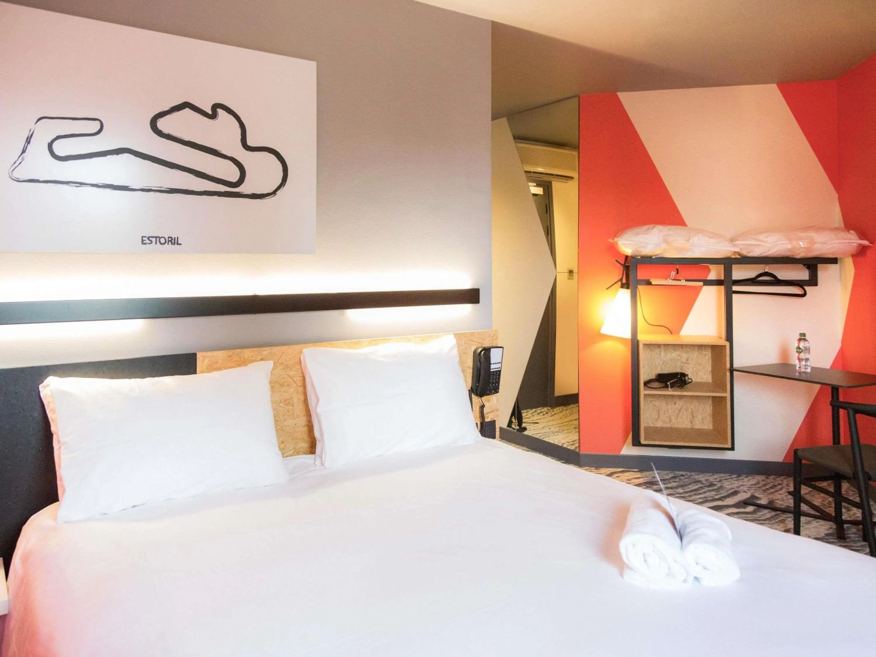 Standard One Double Bed in ibis Styles Bâle-Mulhouse Aéroport