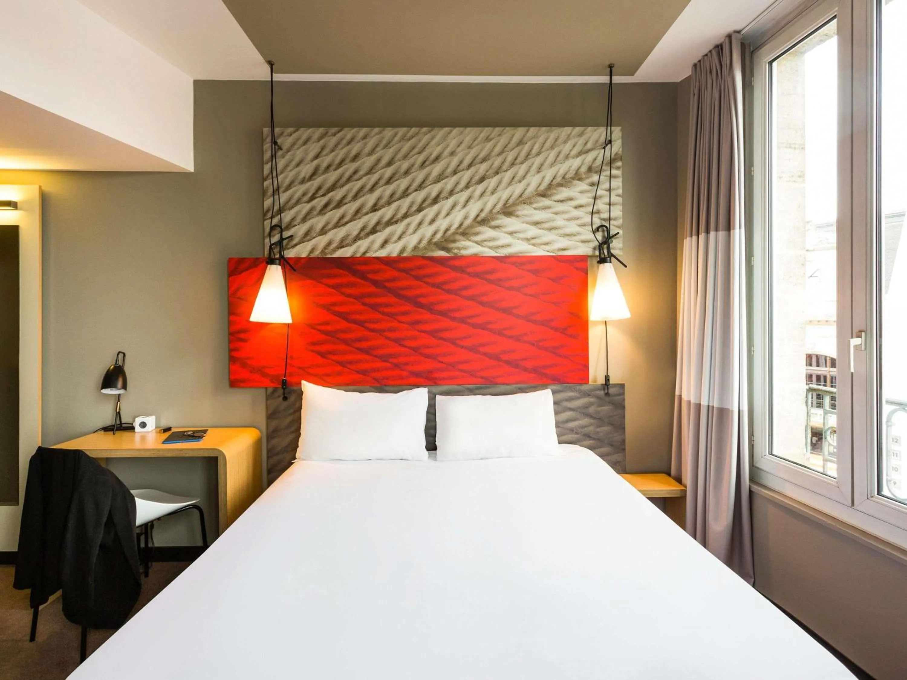 Superior Double Room with Double Bed and Sofa Bed in ibis Bordeaux Centre Gare Saint Jean Euratlantique