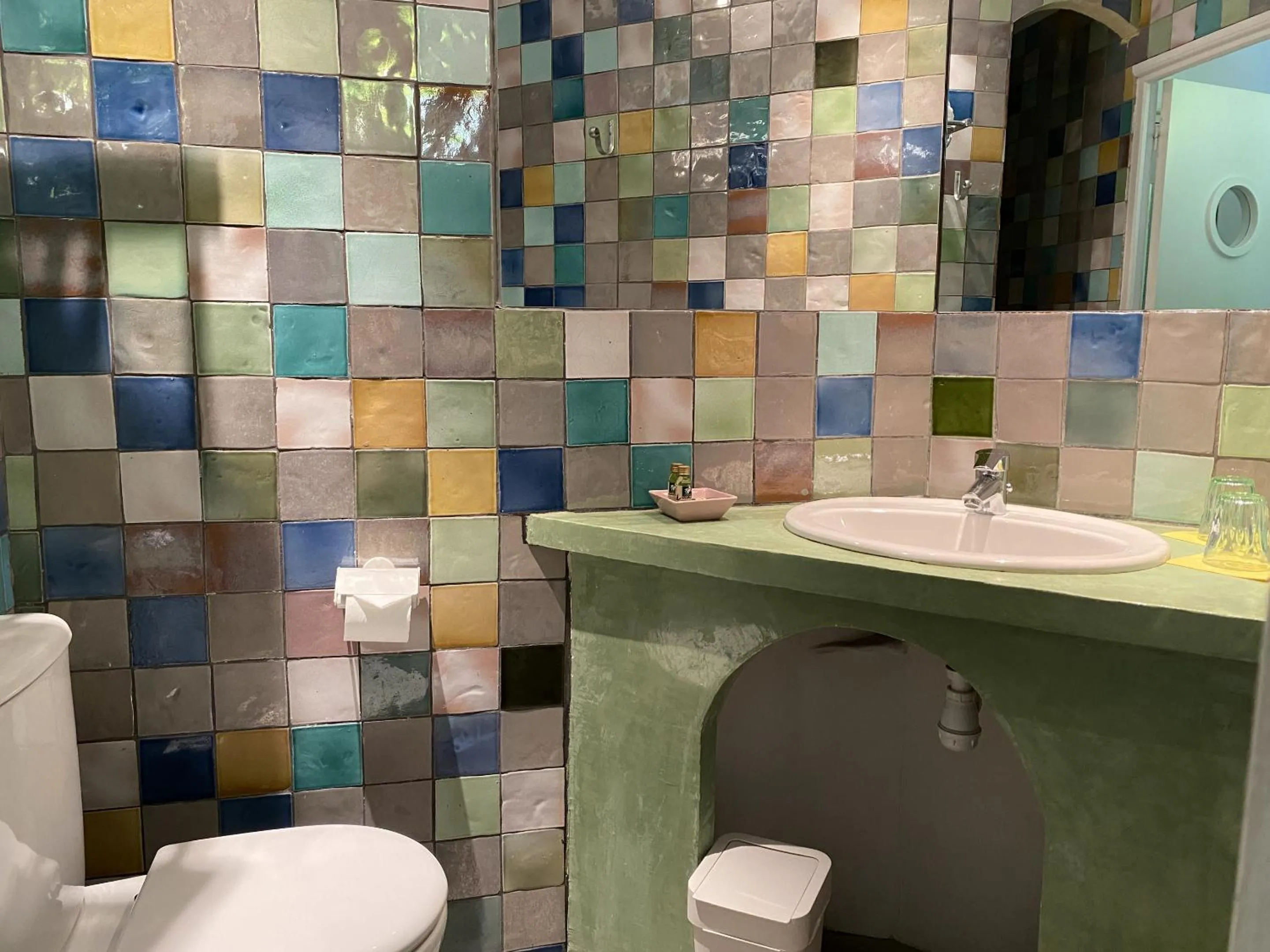 Standard Twin Room in Hôtel La Rotonde