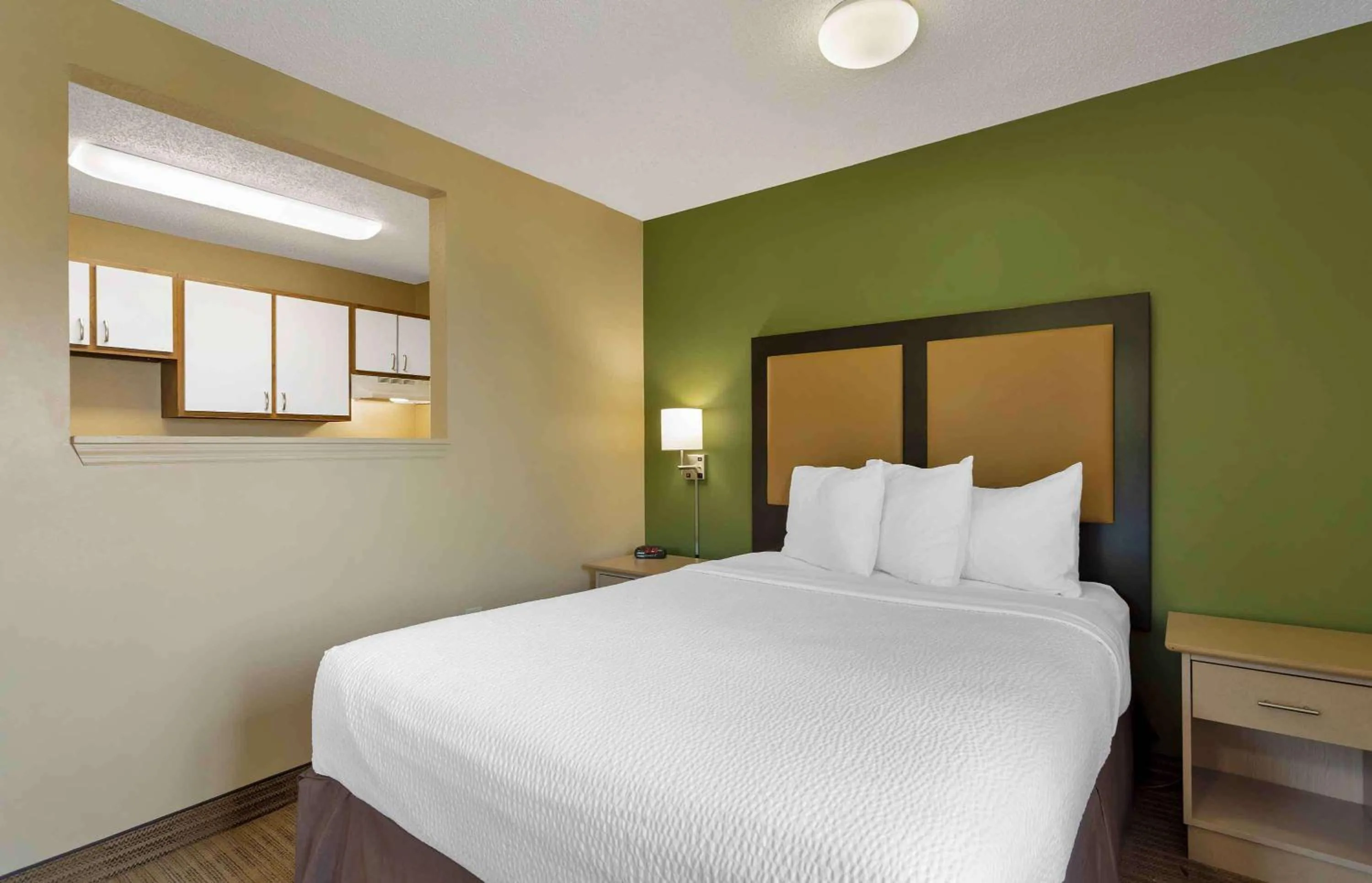 Deluxe Studio with 1 Queen Bed - Non-Smoking in Extended Stay America Suites - Knoxville - West Hills
