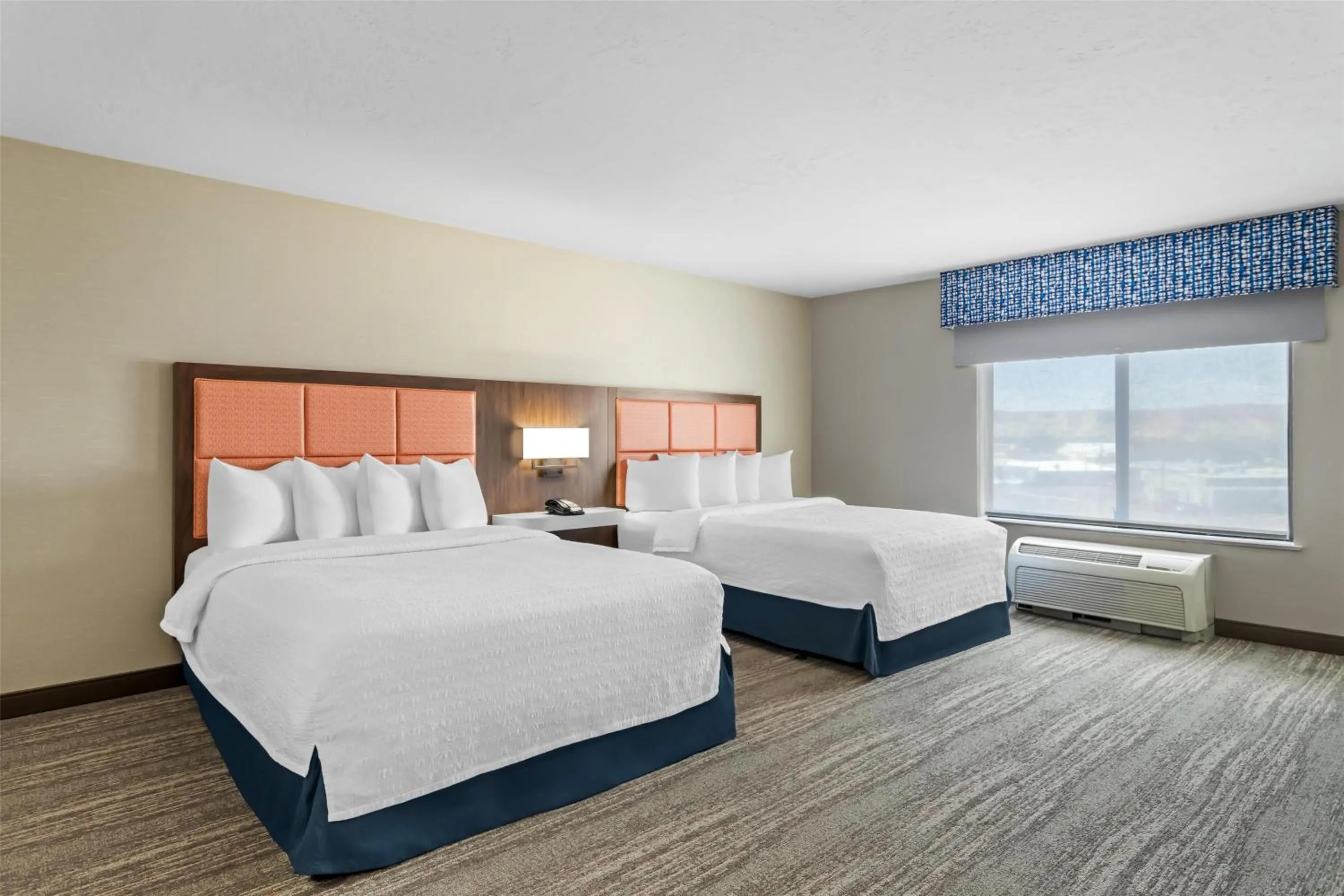 Queen Room with Two Queen Beds - Mobility and Hearing Access/Non-Smoking in Hampton Inn & Suites Farmington