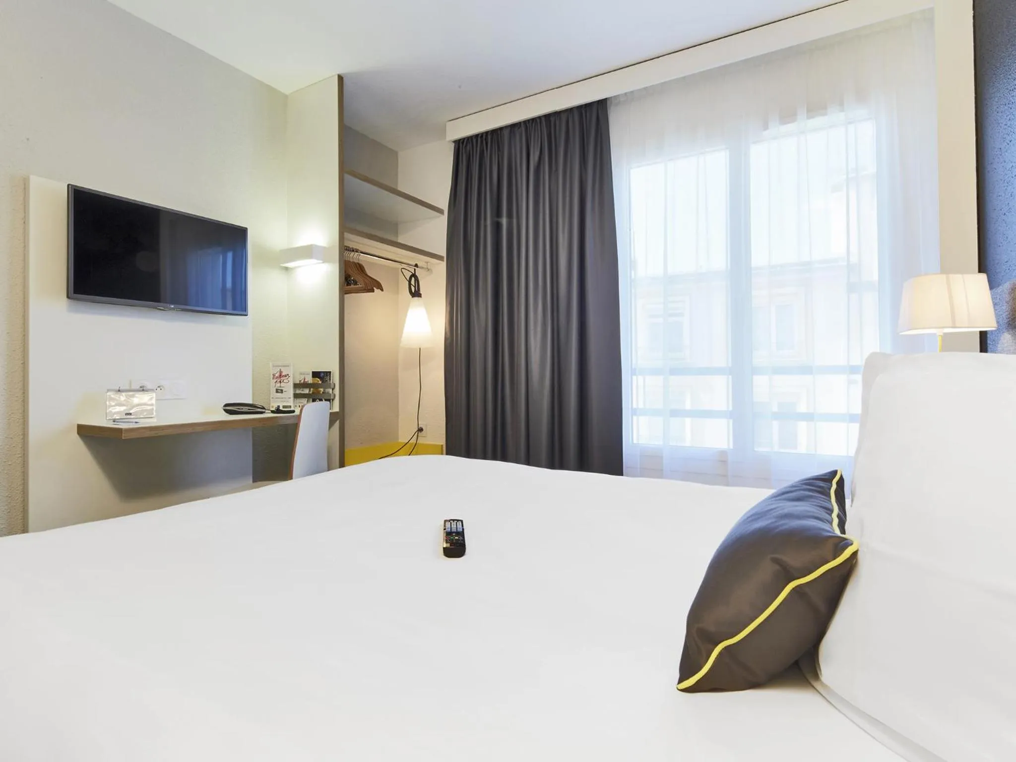 Solo Single Room in Kyriad Hotel Brest