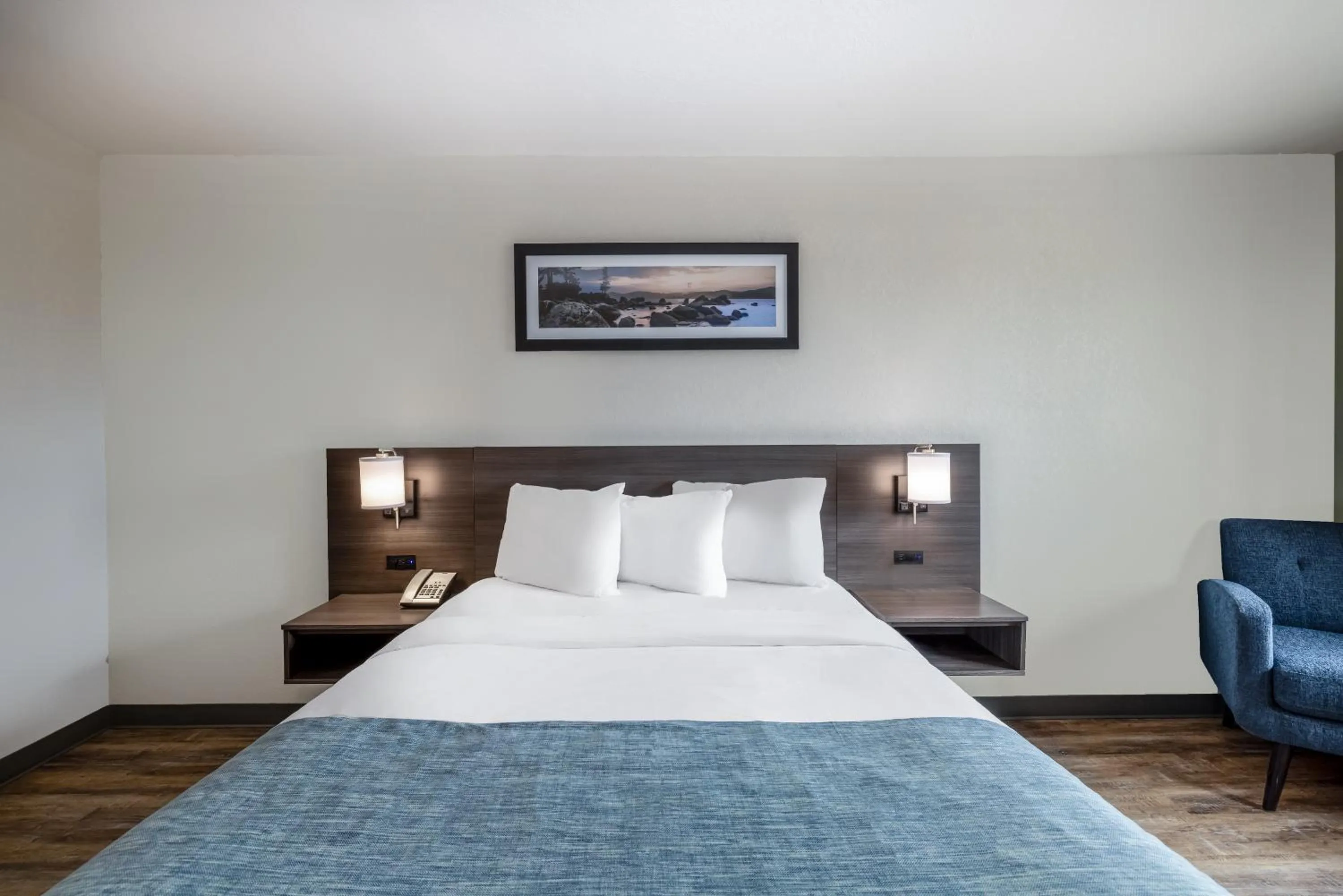 Queen Room - Non-Smoking in Wingate by Wyndham Butte City Center