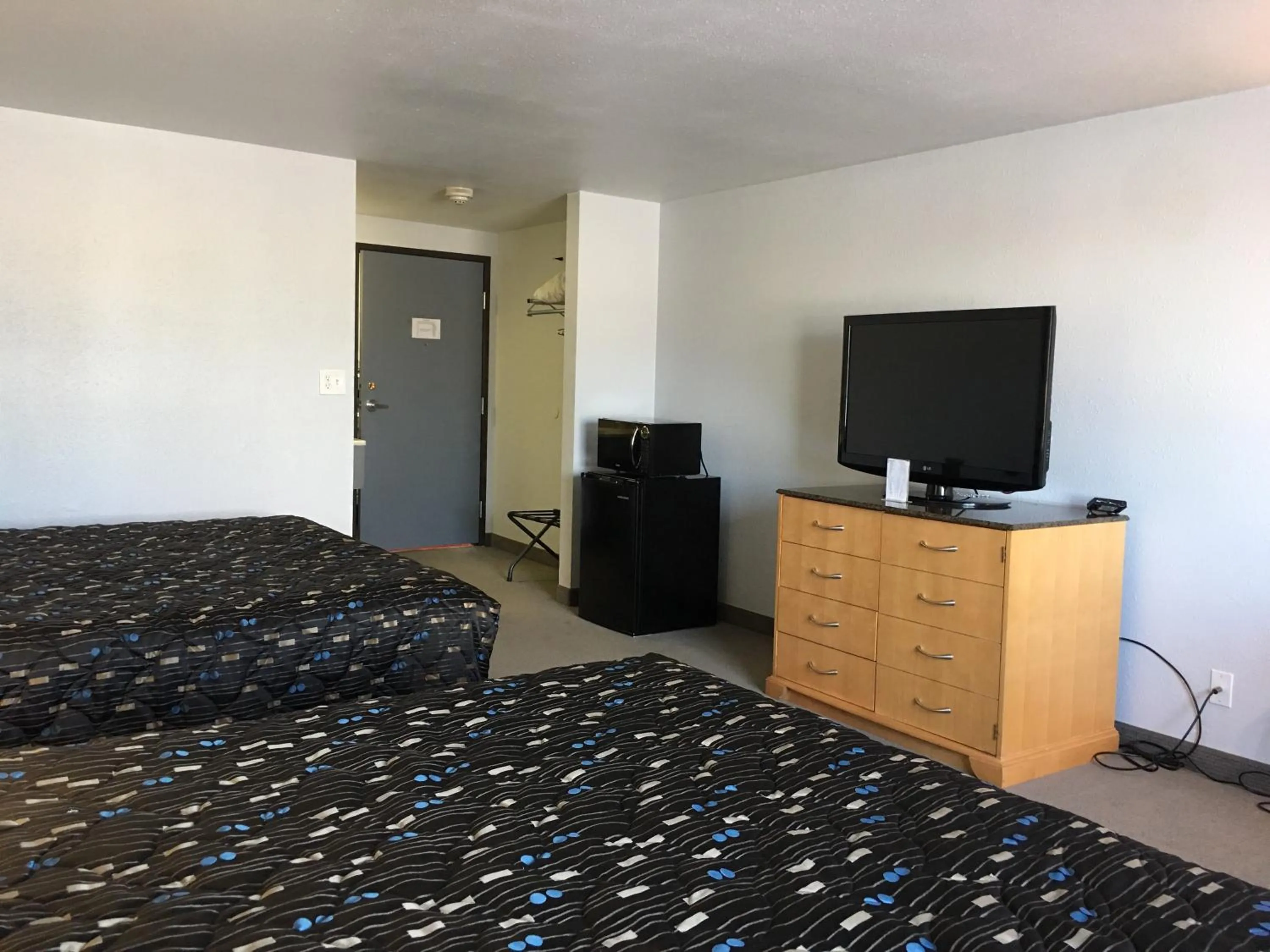 Queen Room with Two Queen Beds in Americas Best Value Inn Billings