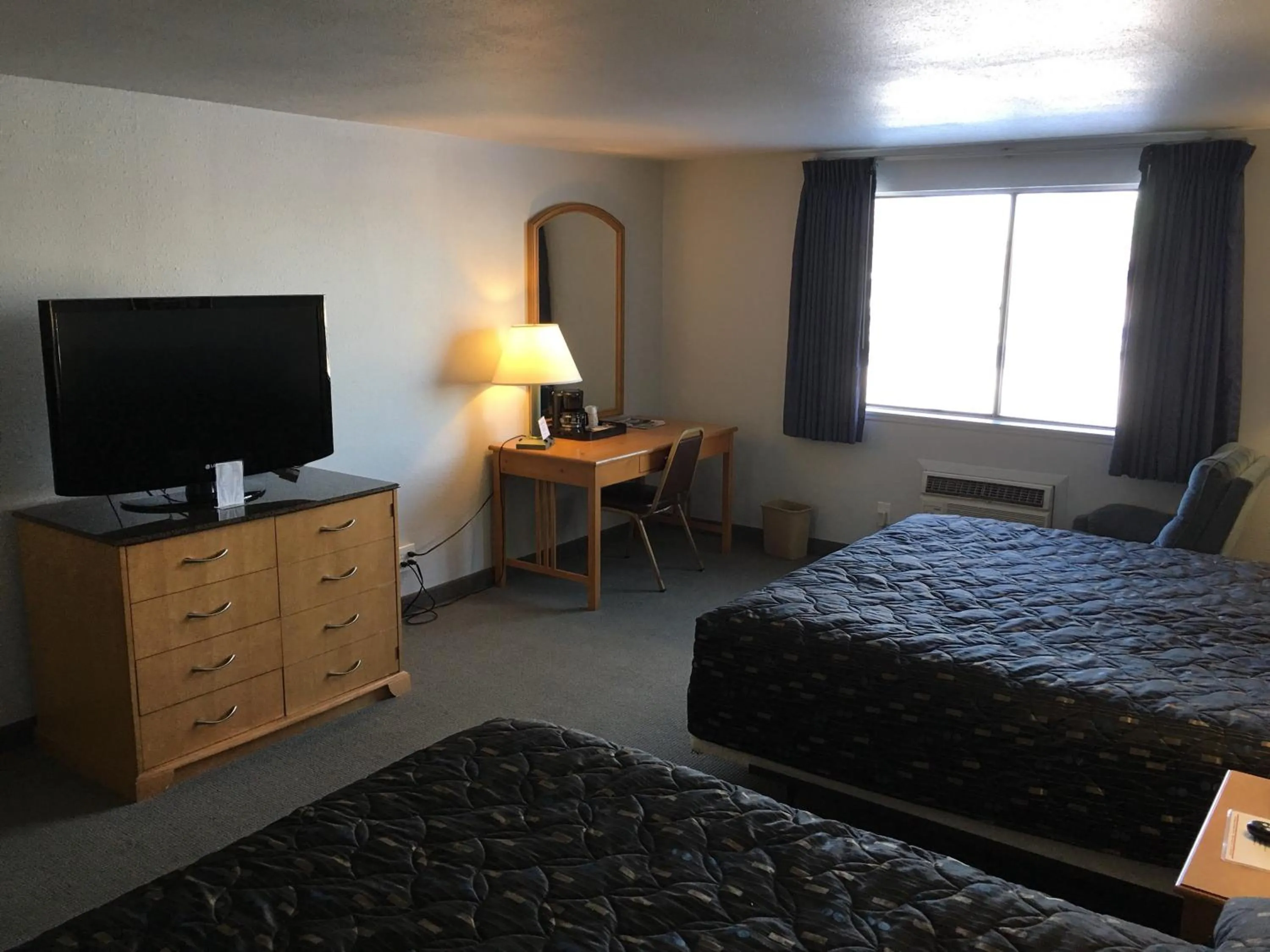 King Room with Two King Beds in Americas Best Value Inn Billings