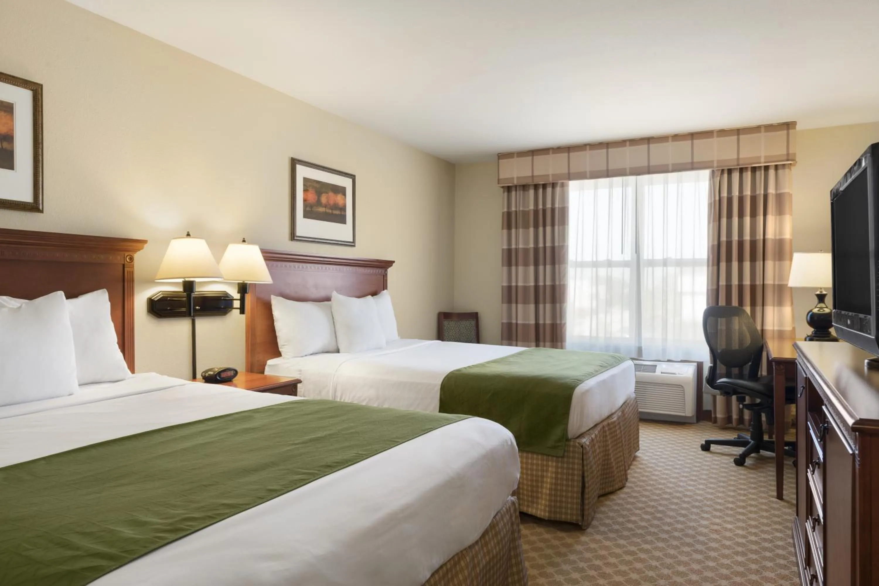 One-Bedroom Suite with Two Queen Beds and Sofa Bed - Non-Smoking in Country Inn & Suites by Radisson, Peoria North, IL
