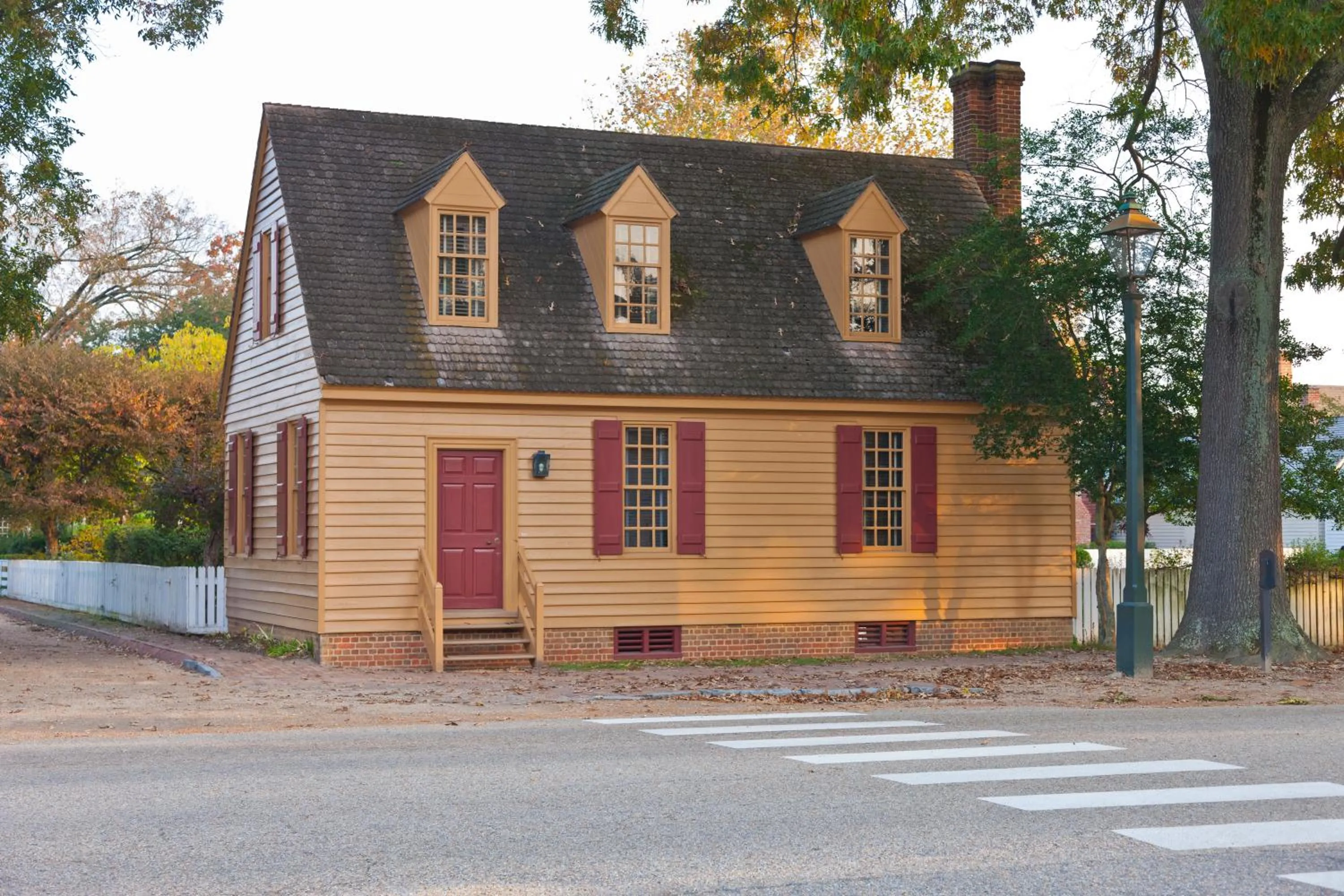 Deluxe Three-Bedroom Standalone Colonial House in Colonial Houses, an official Colonial Williamsburg Hotel