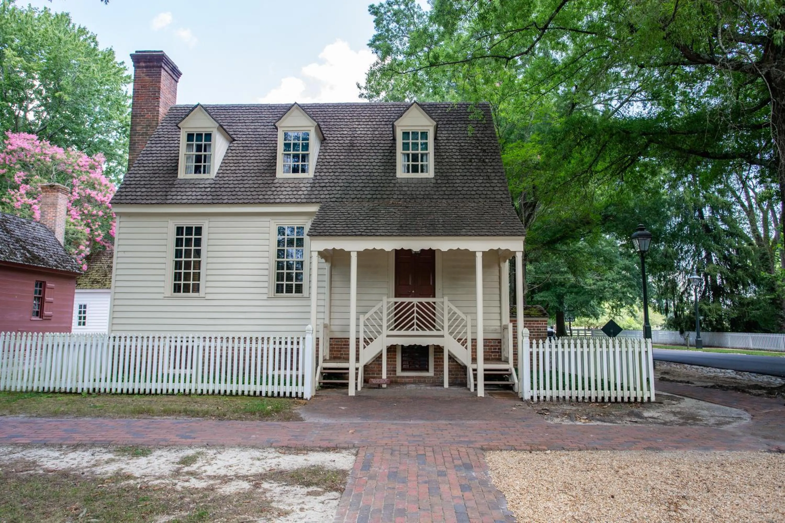 Three-Bedroom Standalone Colonial House in Colonial Houses, an official Colonial Williamsburg Hotel
