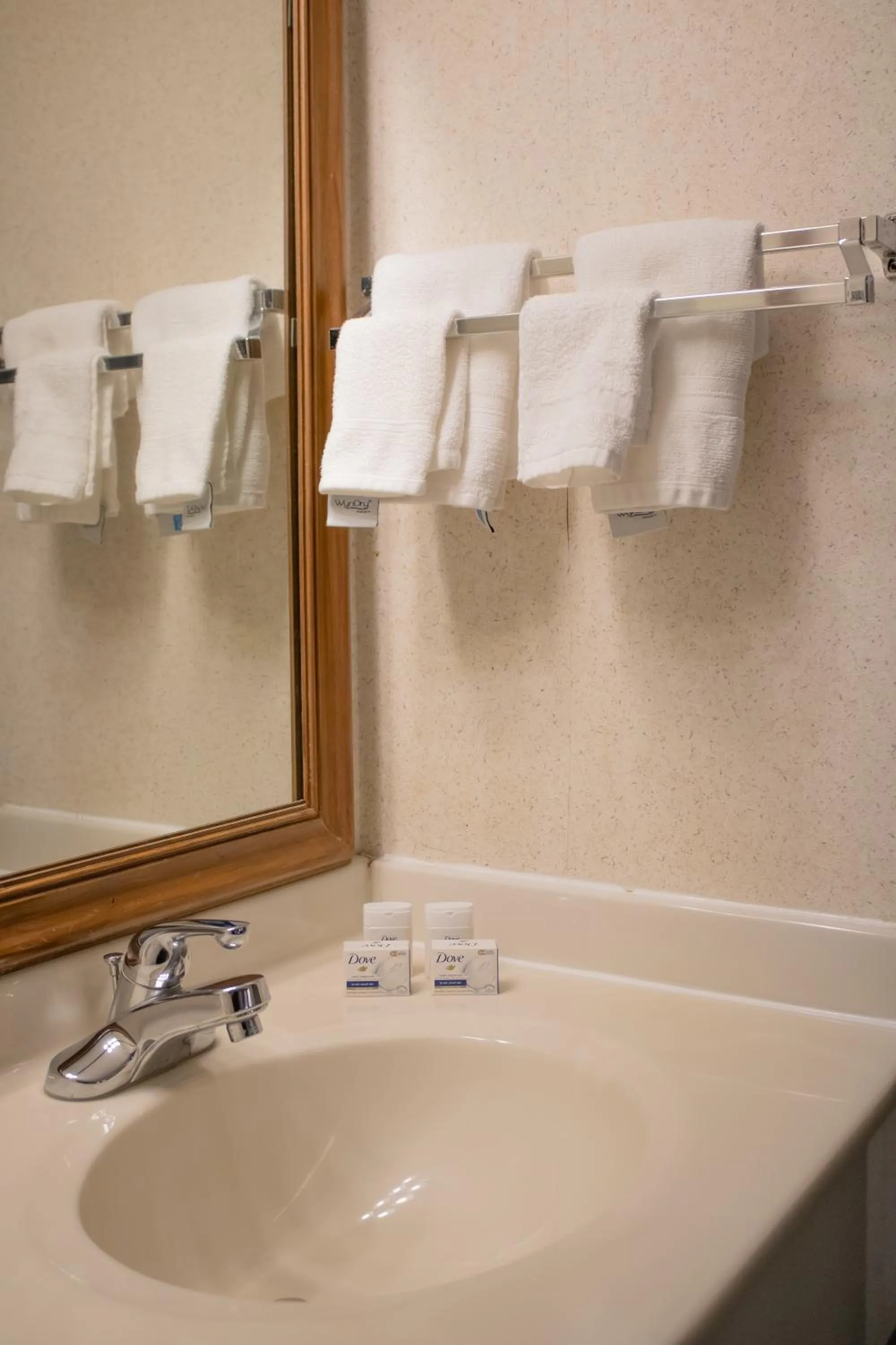 King Suite in Baymont by Wyndham Howell/Brighton