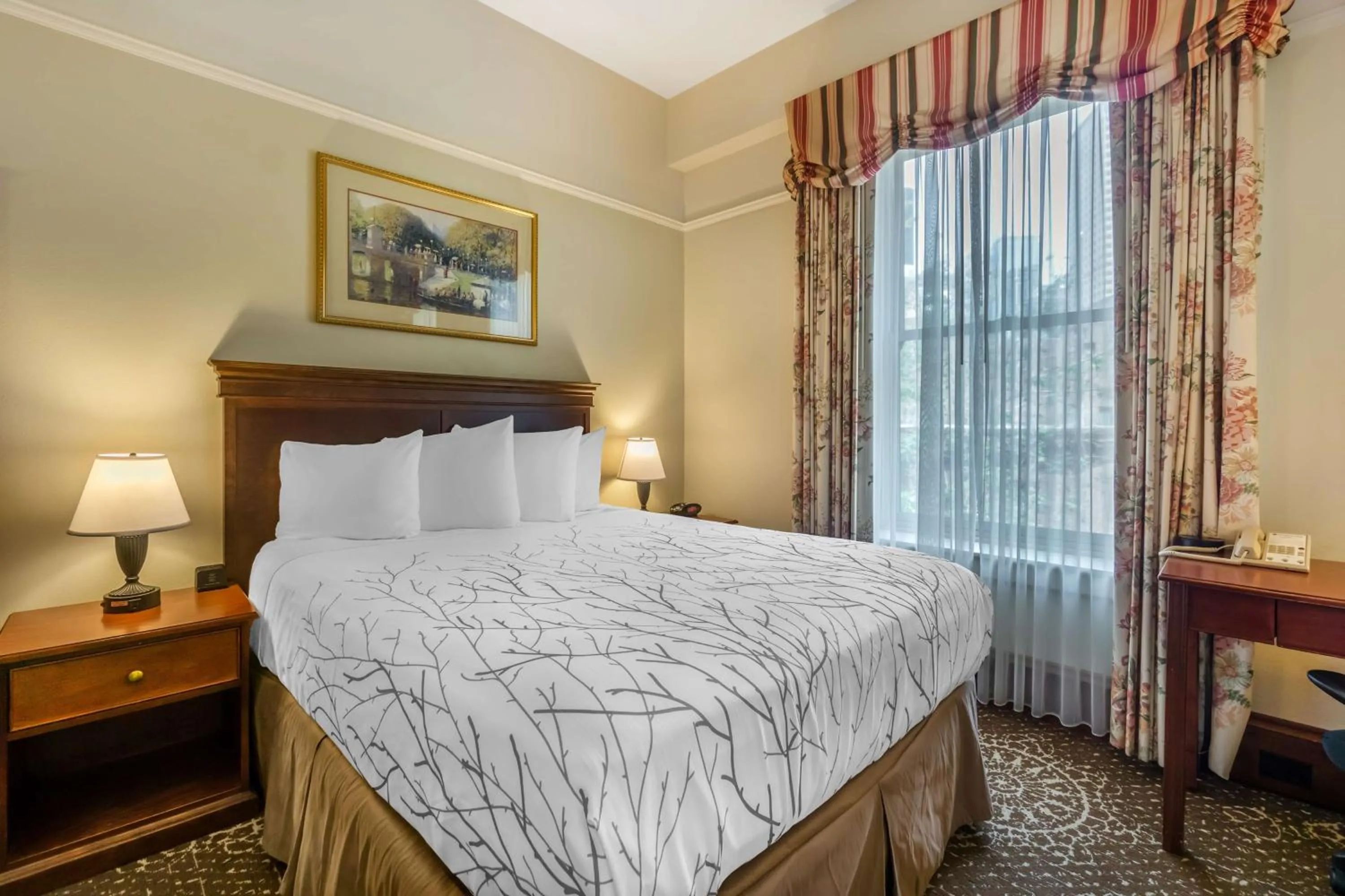 Small Queen Room in Best Western Plus Pioneer Square Hotel Downtown