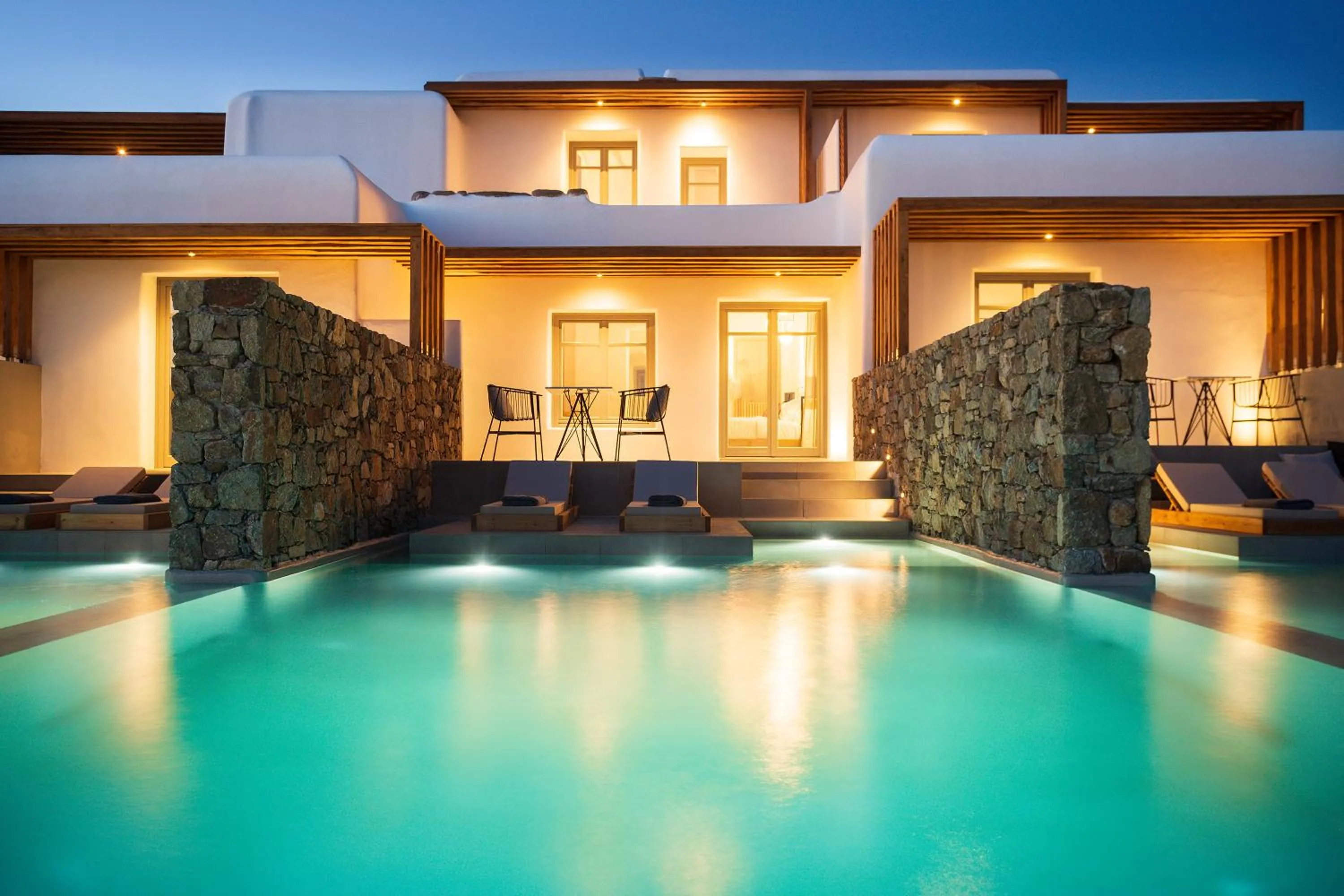 Deluxe Suite with Private Pool and  Sea View in Mykonos Soul Luxury Suites