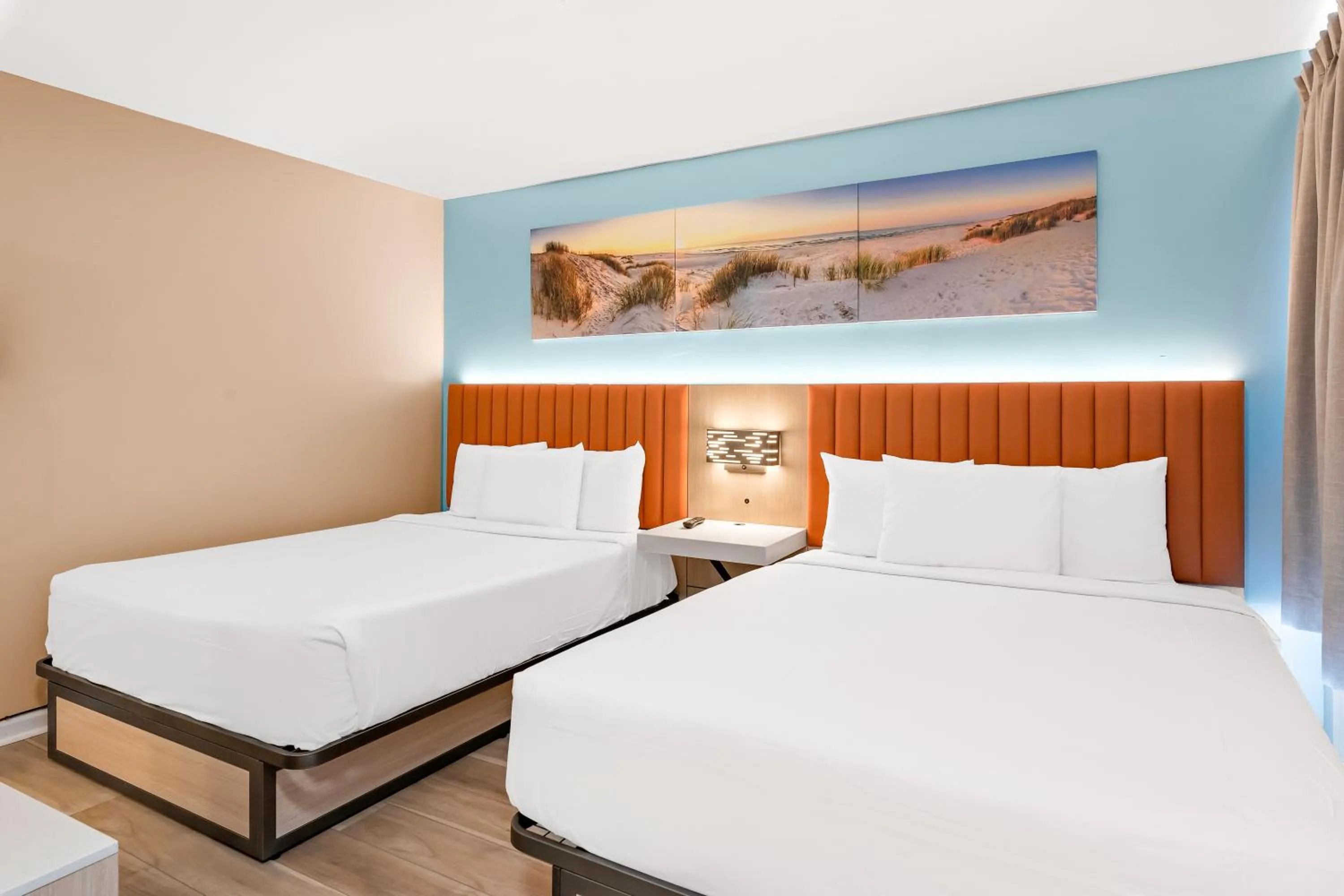 Standard Queen Room in Mango Motel Wildwood Beach & Boardwalk