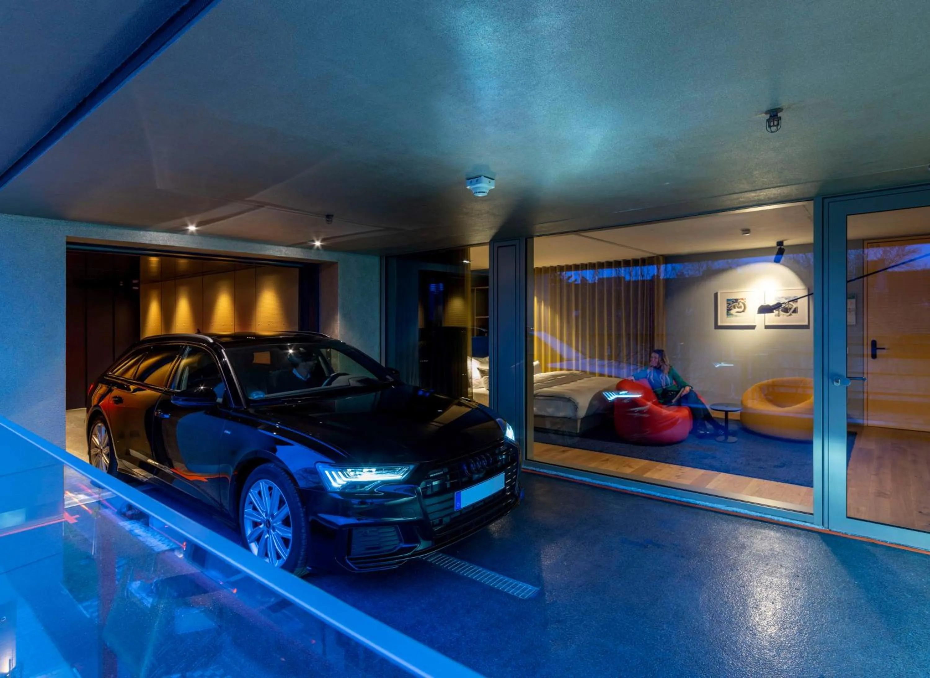 Executive Double Room - Car Loft in b'mine hotel Düsseldorf