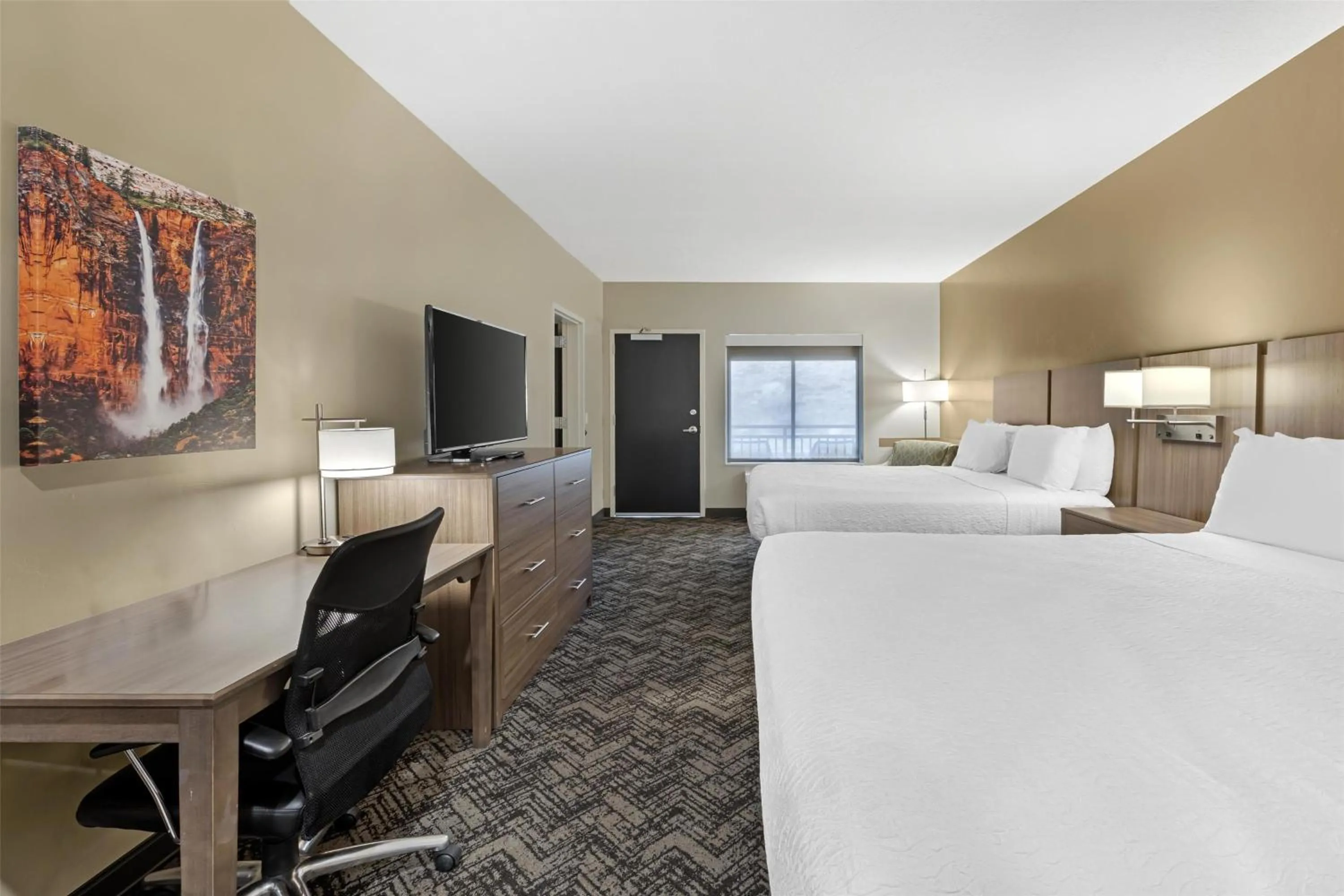Two-Bedrooms Suite in Best Western Plus Zion Canyon Inn & Suites