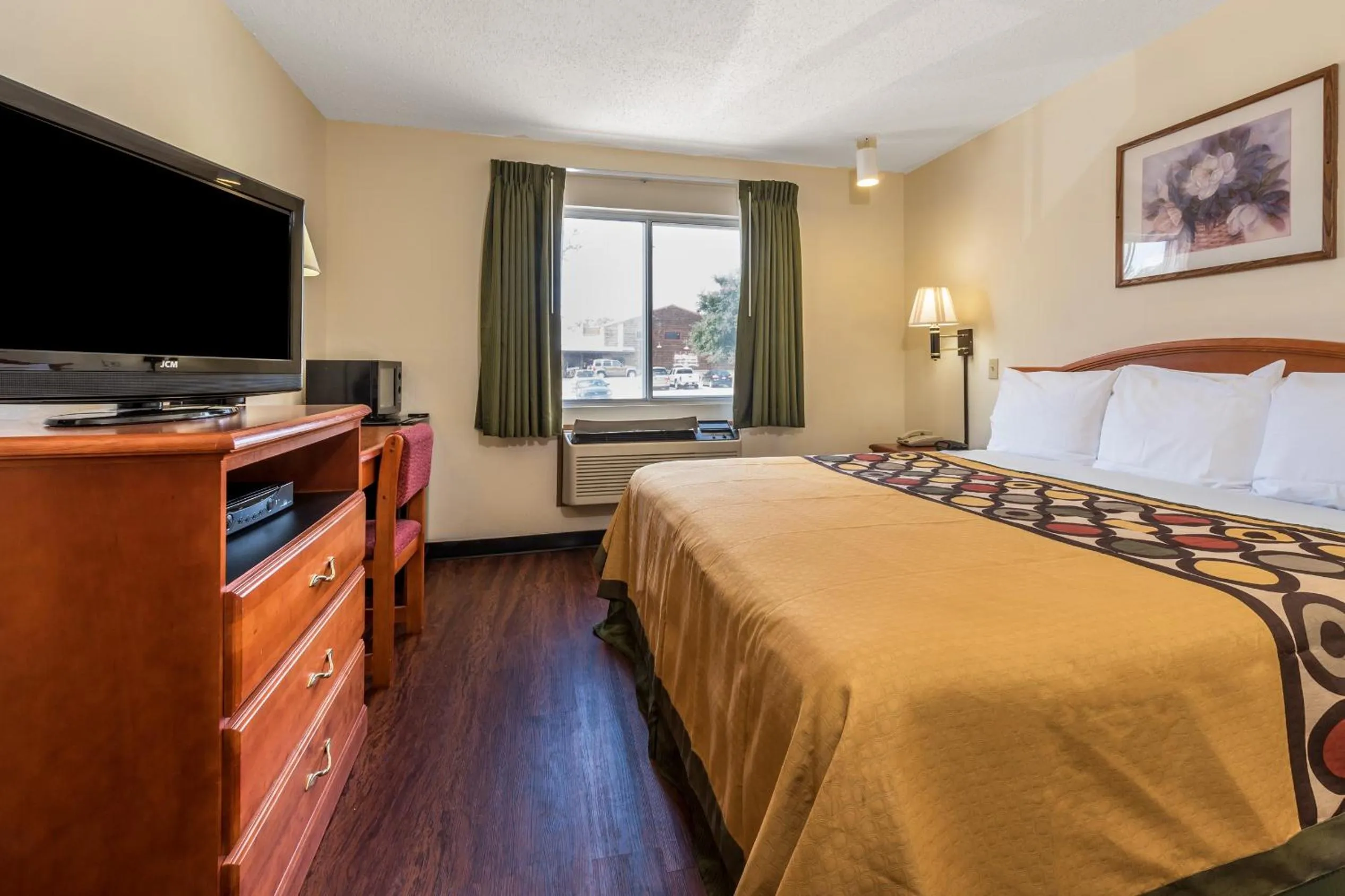 King Room - Smoking  in Super 8 by Wyndham Denton