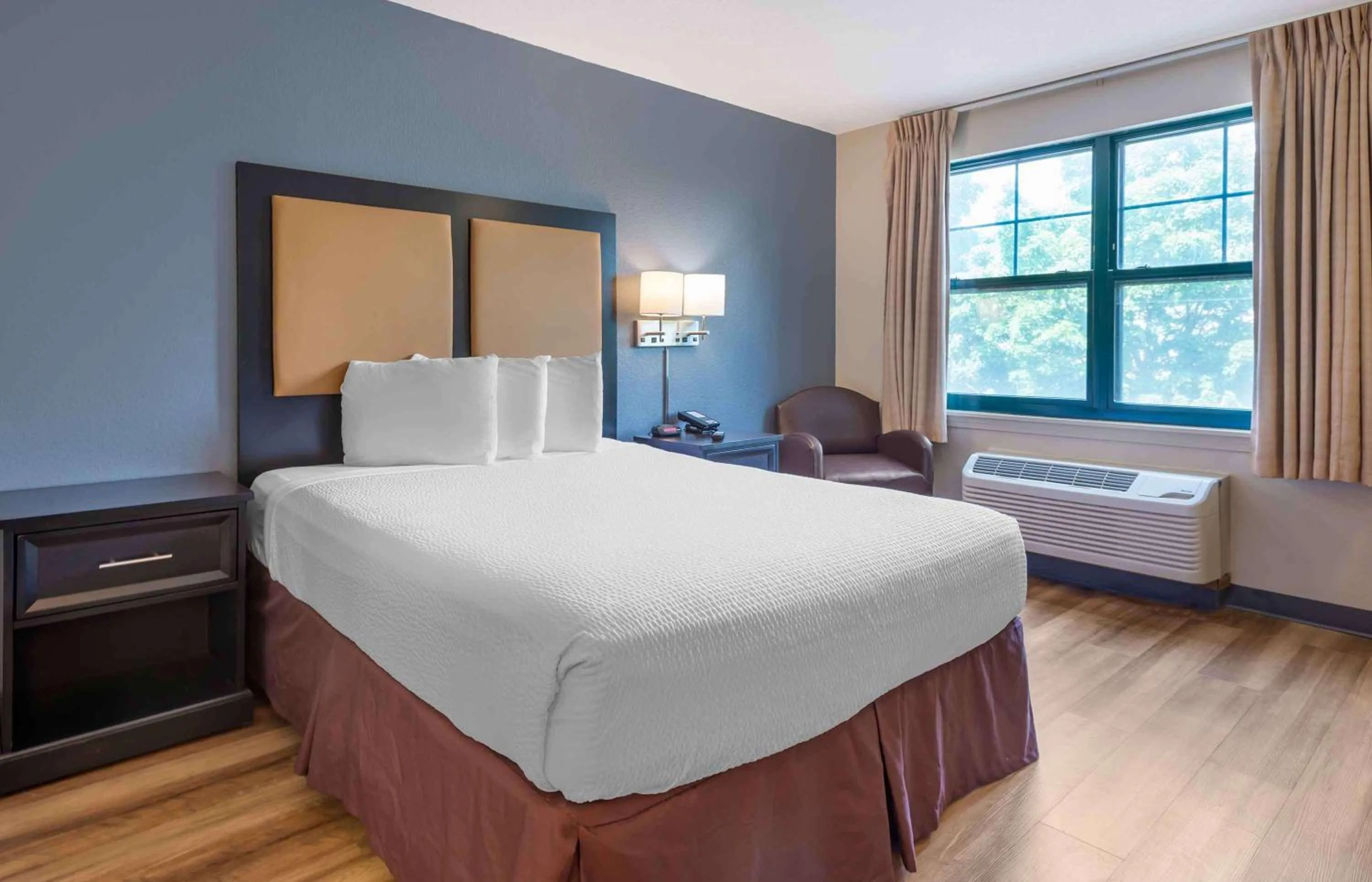 Queen Studio - Non-Smoking in Extended Stay America Suites - Philadelphia - Cherry Hill