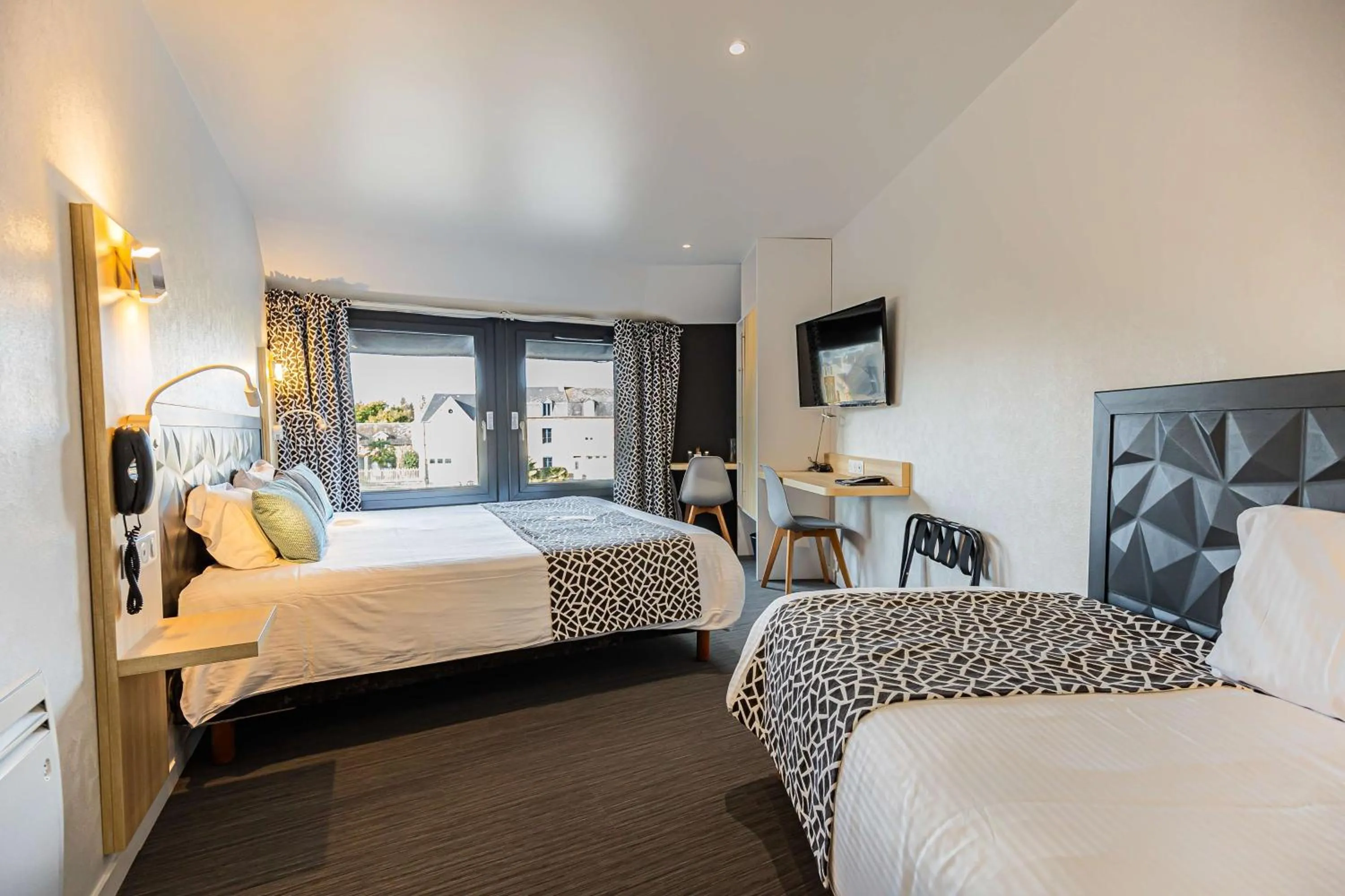 Superior Triple Room with River View in Best Western Le Moulin de Ducey