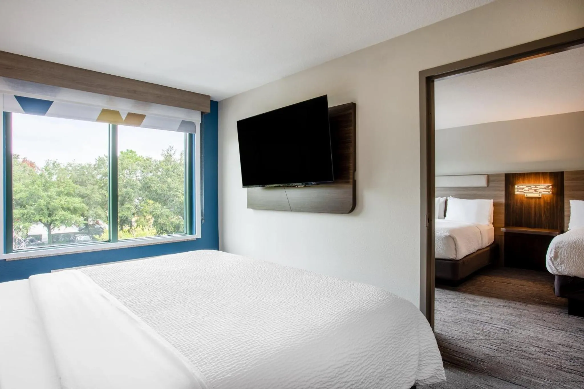 Queen Suite with One King and Two Queen Beds - Mobility/Communications Accessible in Holiday Inn Express & Suites Bradenton East-Lakewood Ranch by IHG