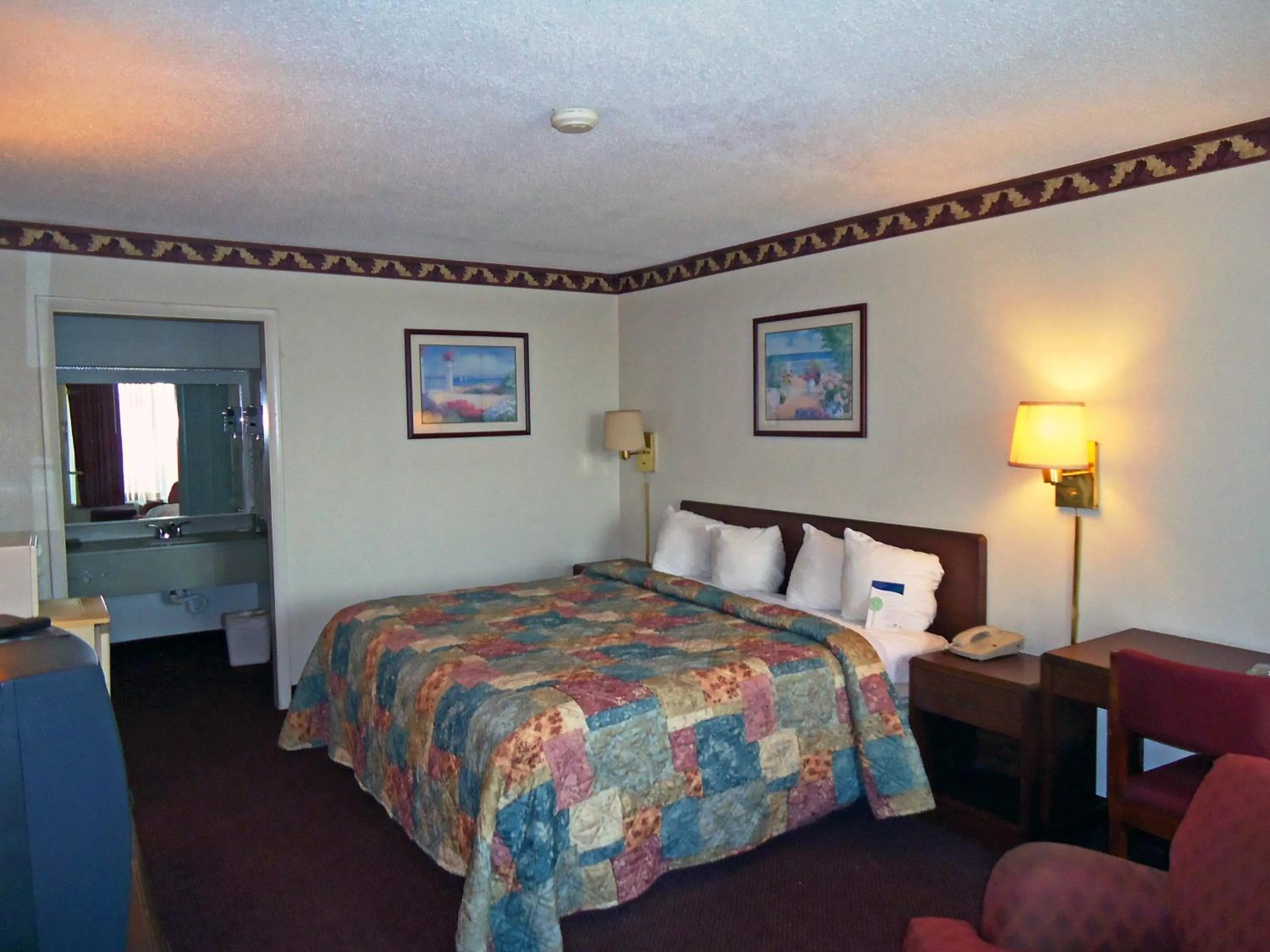 King Room - Disability Access in Motel 6-Troy, OH