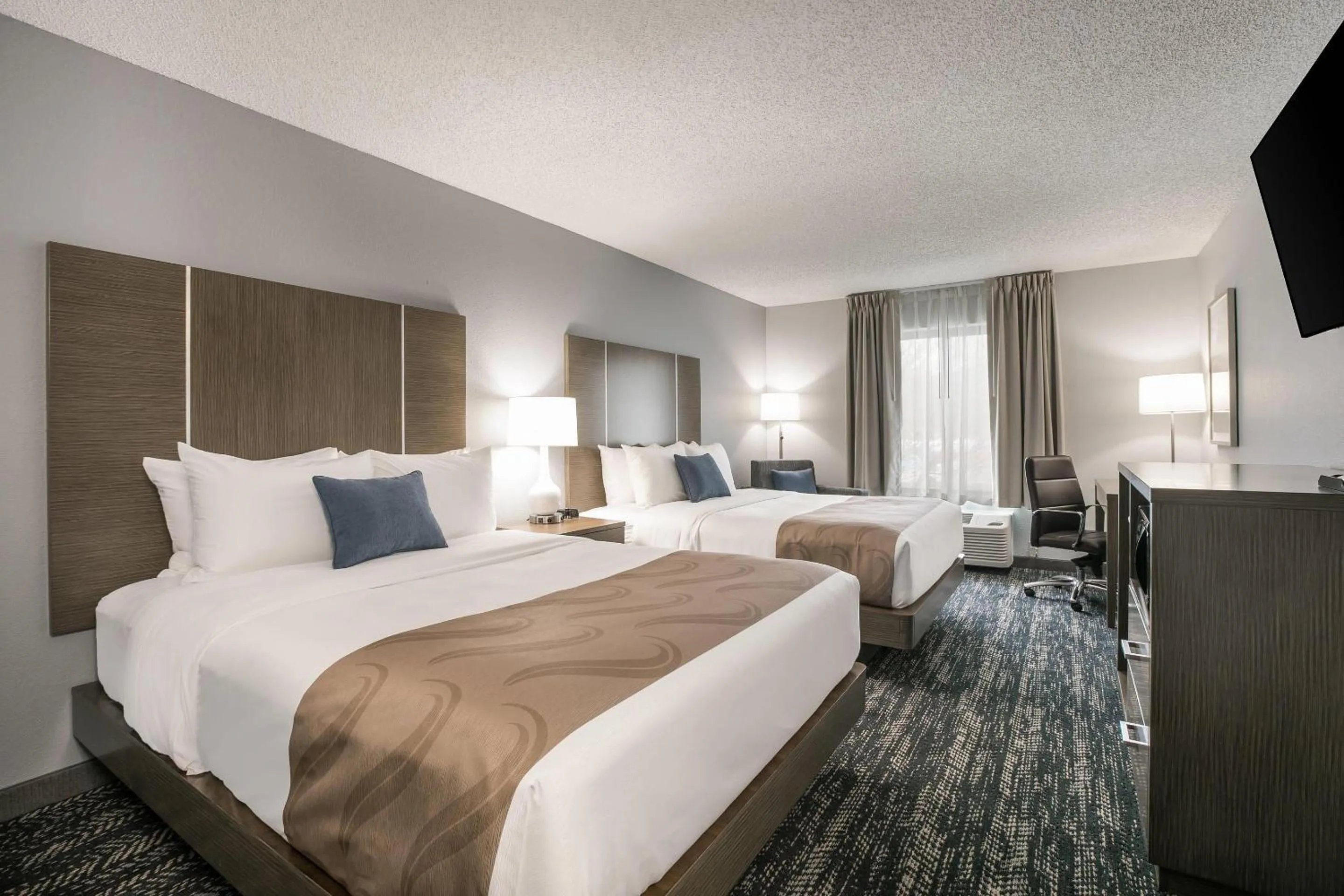 Queen Room with Two Queen Beds - Non-Smoking in Quality Inn Marquette
